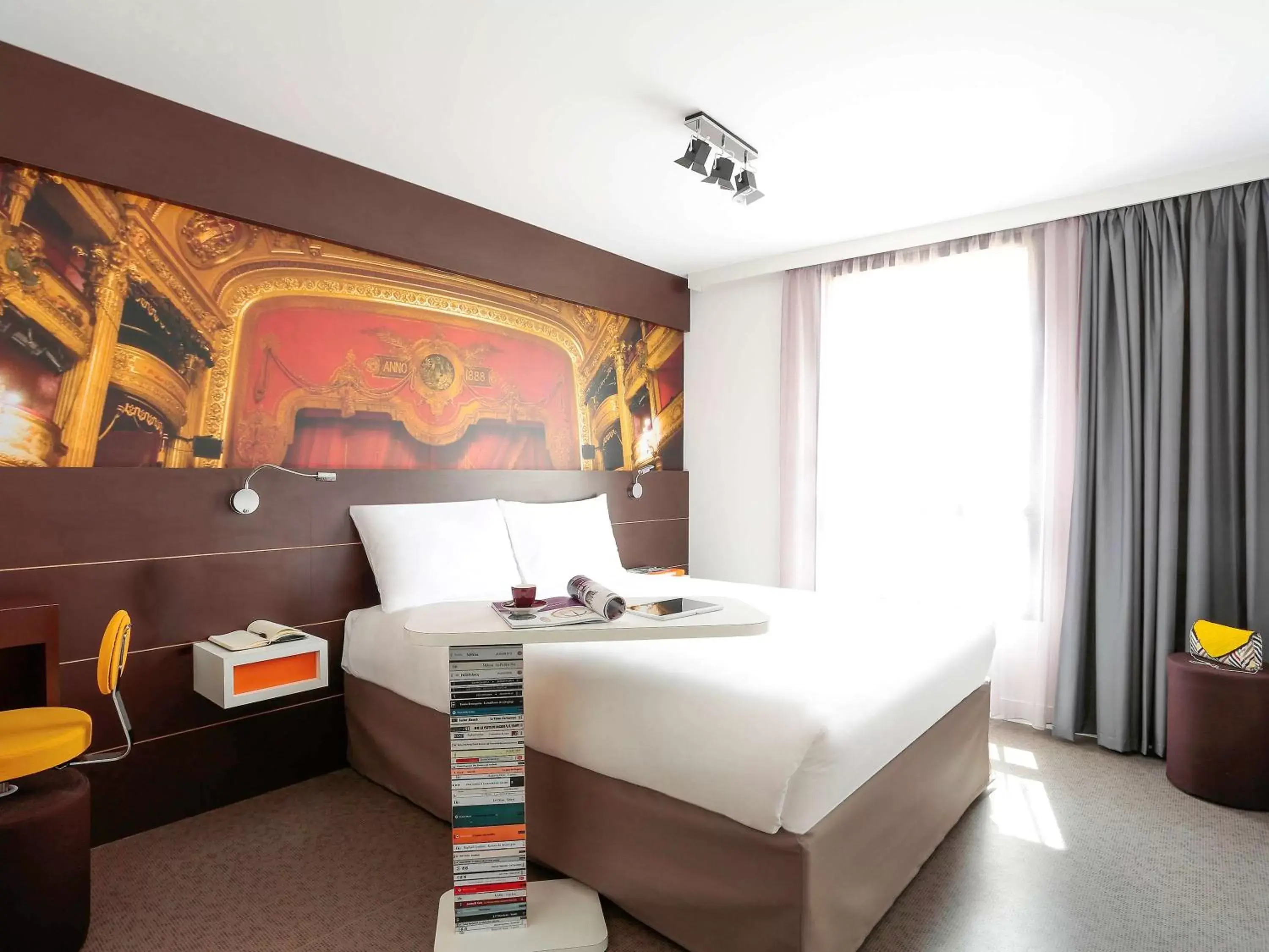 Bedroom, Bed in ibis Styles Montpellier Centre Comedie