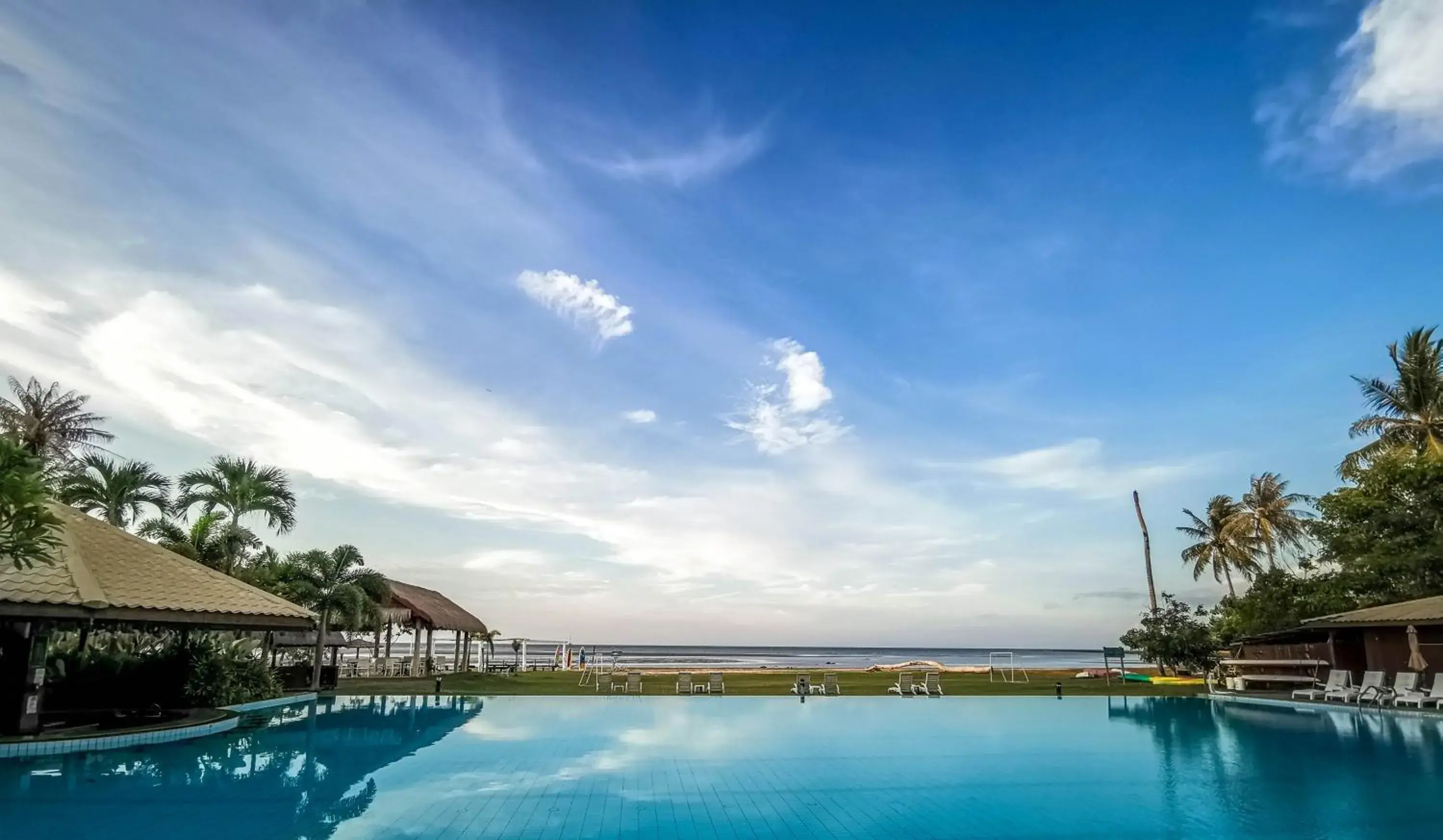 Natural landscape, Swimming Pool in Palm Beach Resort & Spa