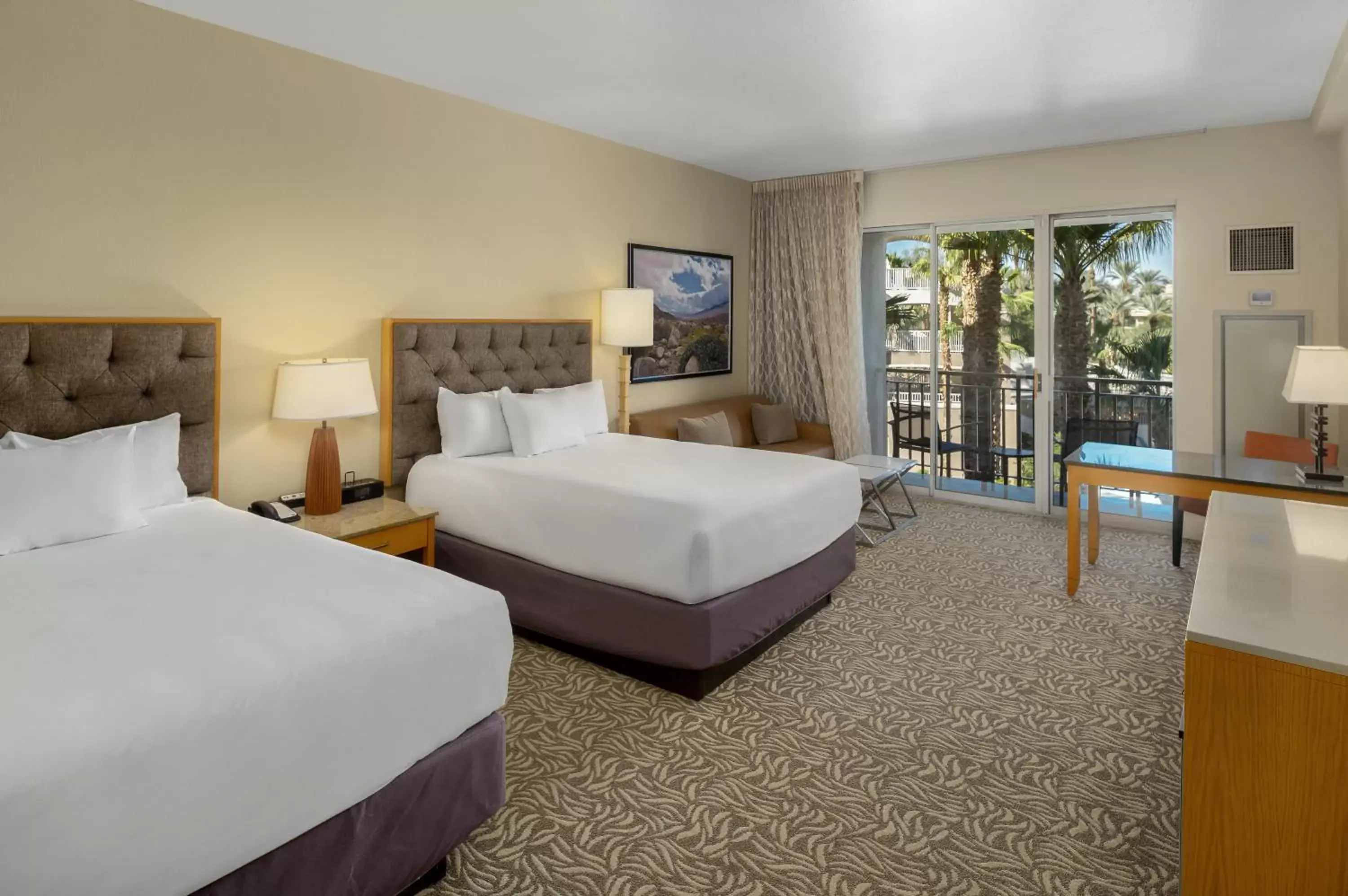 Balcony/Terrace, Bed in Hyatt Regency Indian Wells Resort & Spa