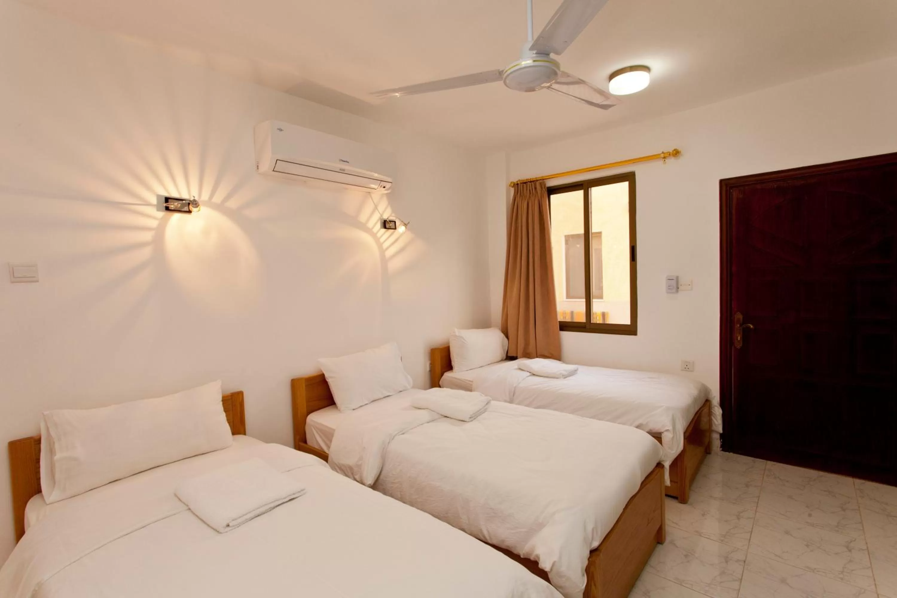 Bed in Arab Divers Dive Center and Bed & Breakfast