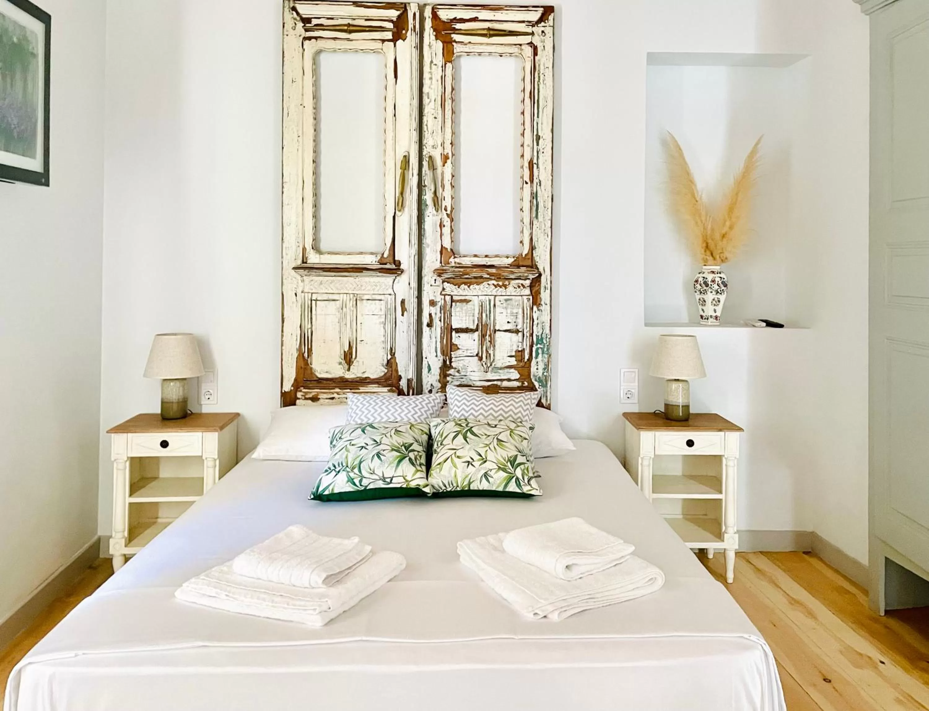 Bed in 1901 Hermoupolis