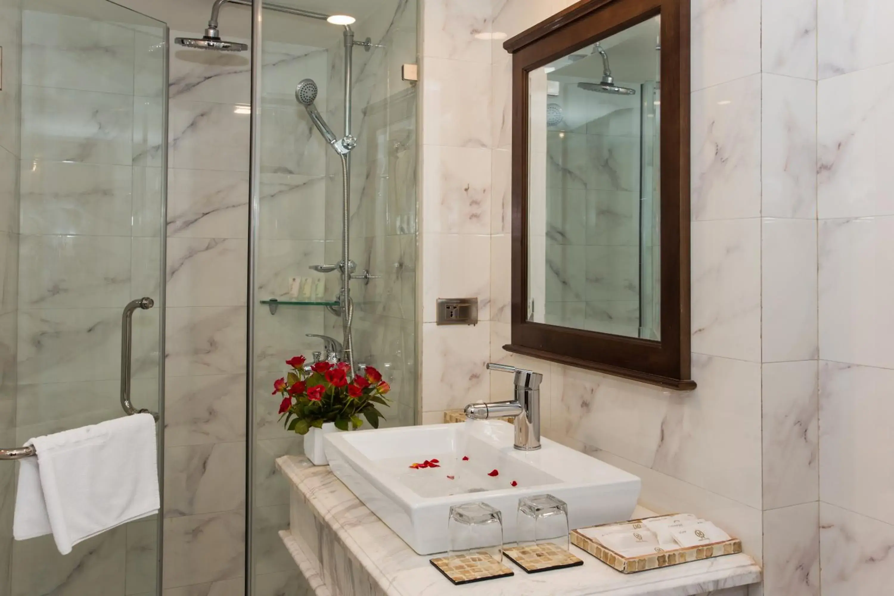 Bathroom in MARO Hotel