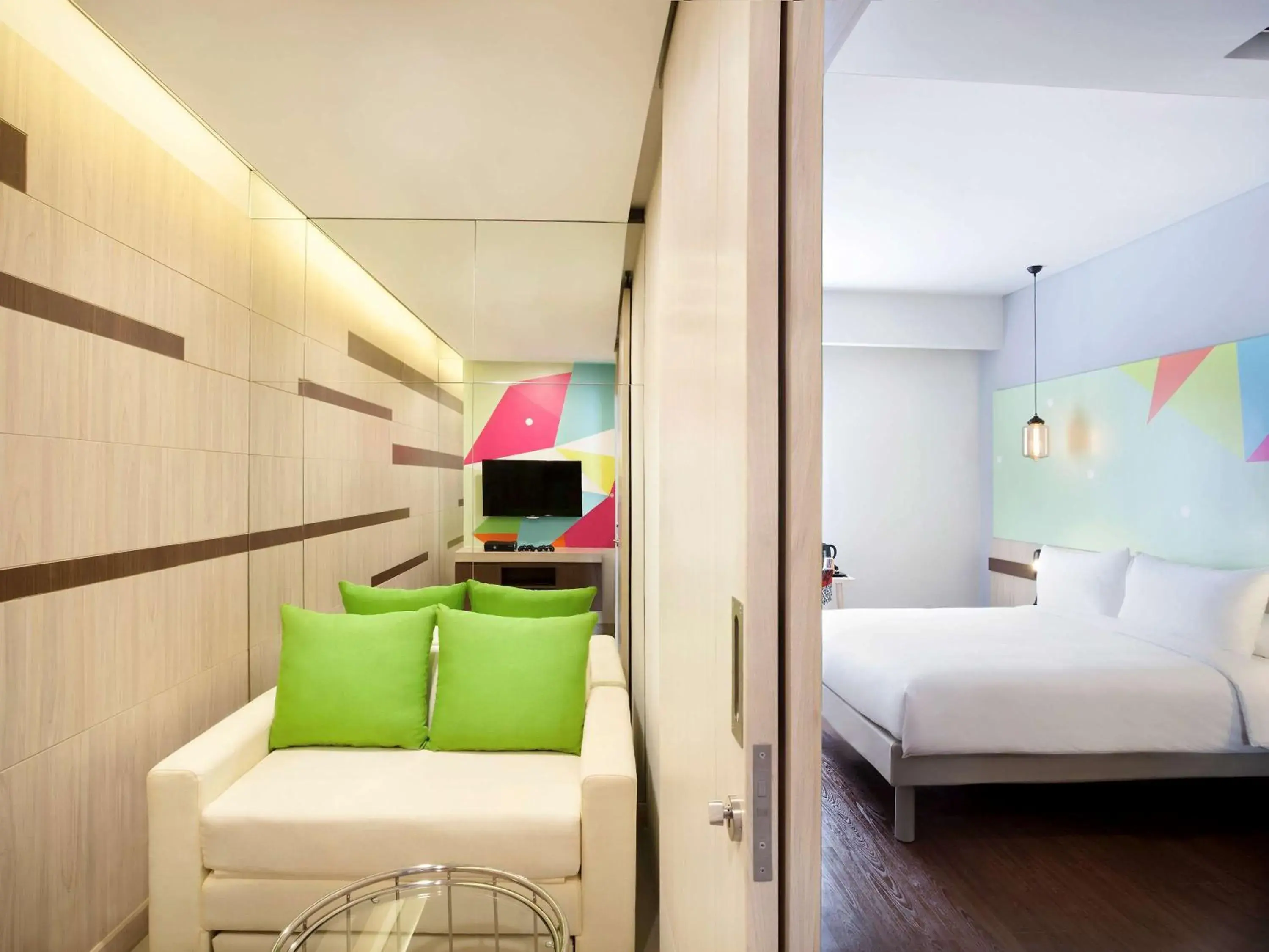 Photo of the whole room, Bed in Ibis Styles Jakarta Sunter