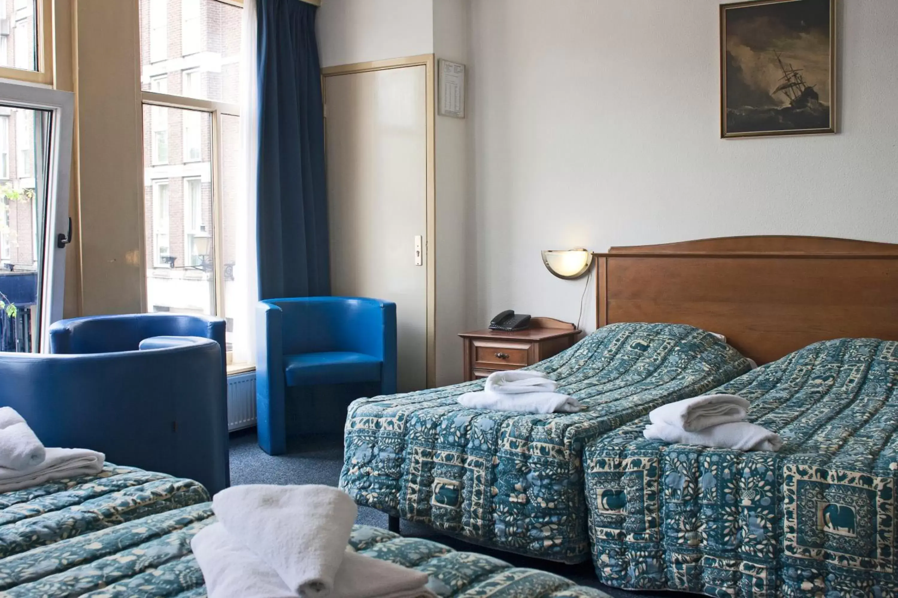 Bed in Hotel Prins Hendrik