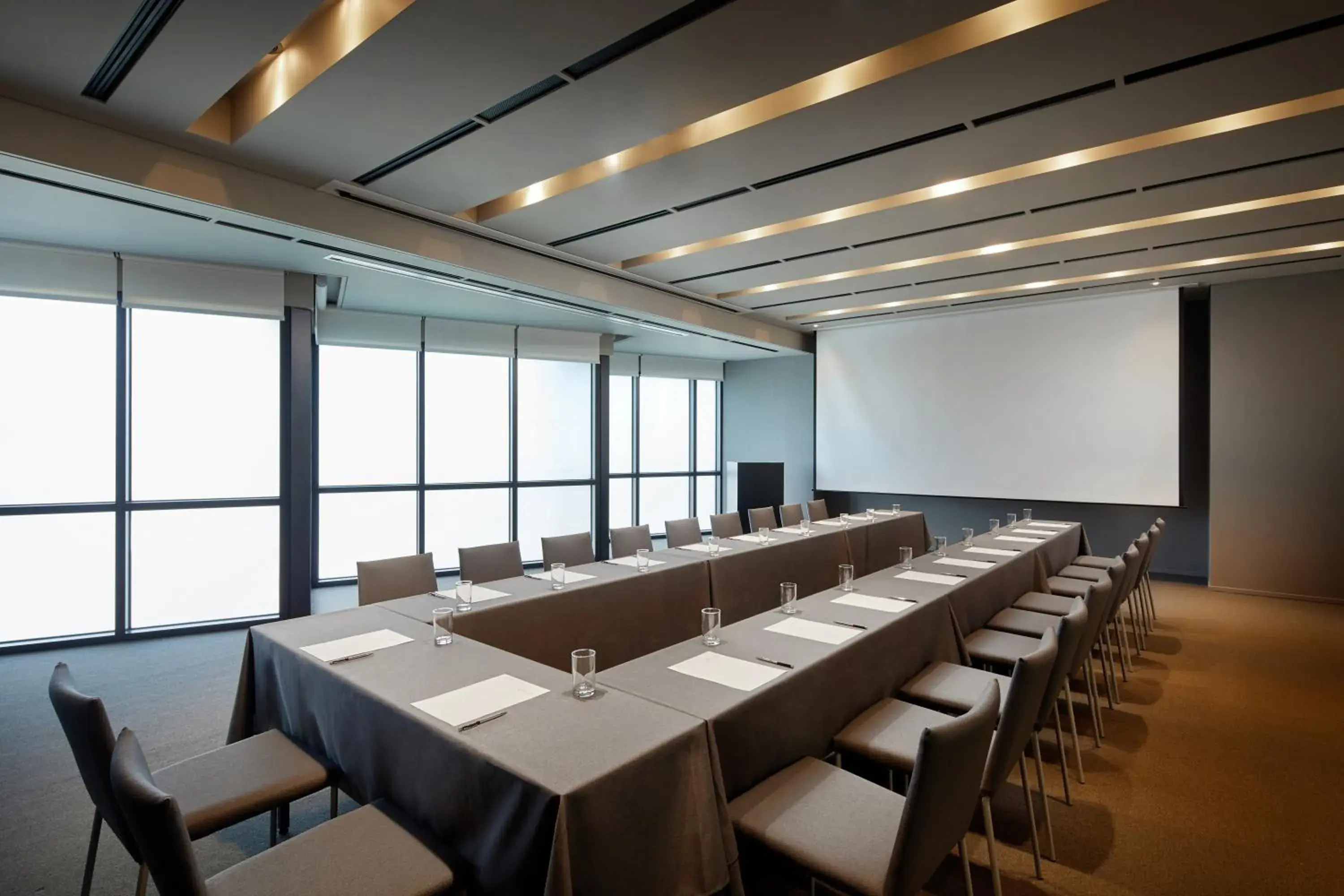 Meeting/conference room in Shilla Stay Samsung