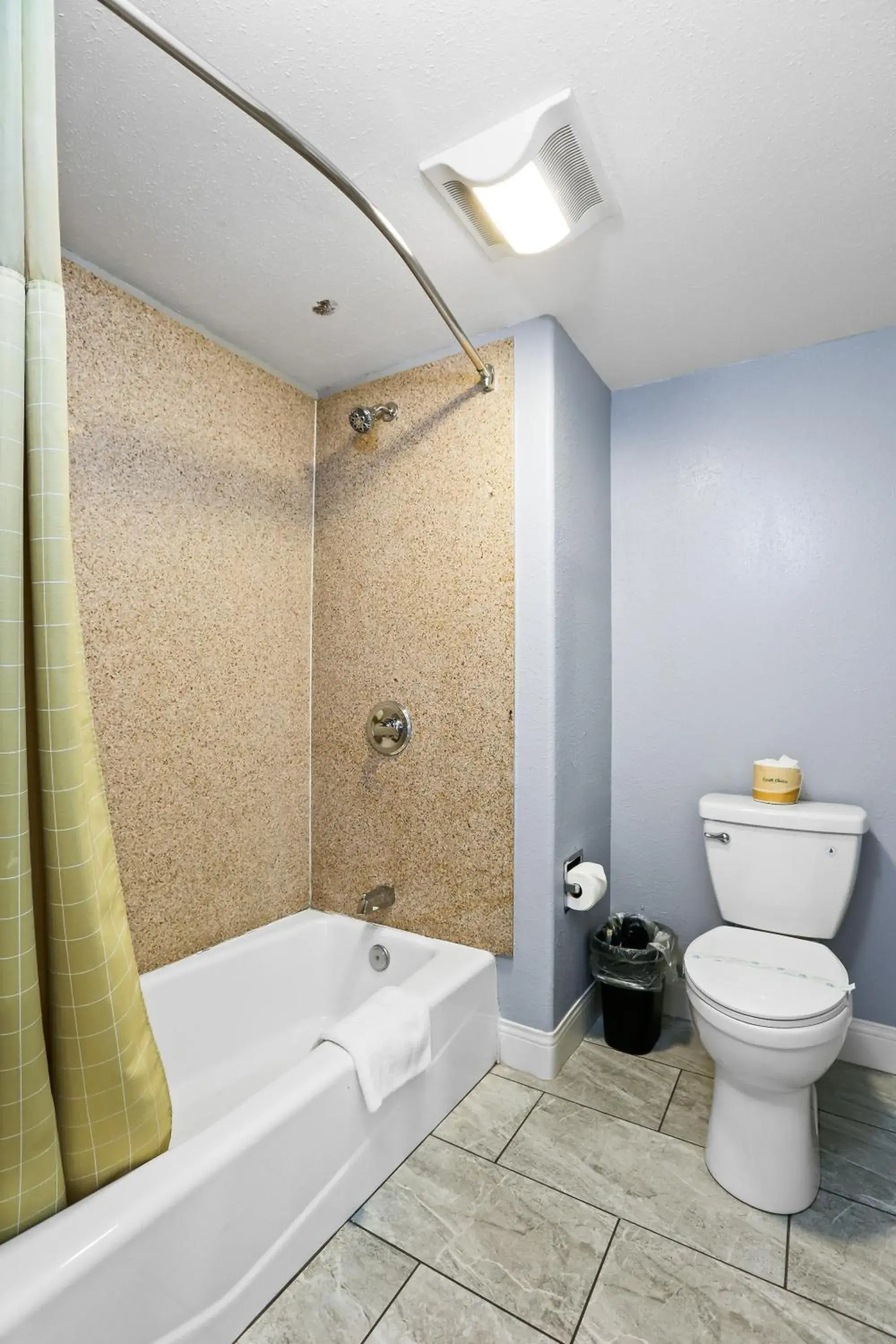 Bathroom in 3rd Avenue Inn