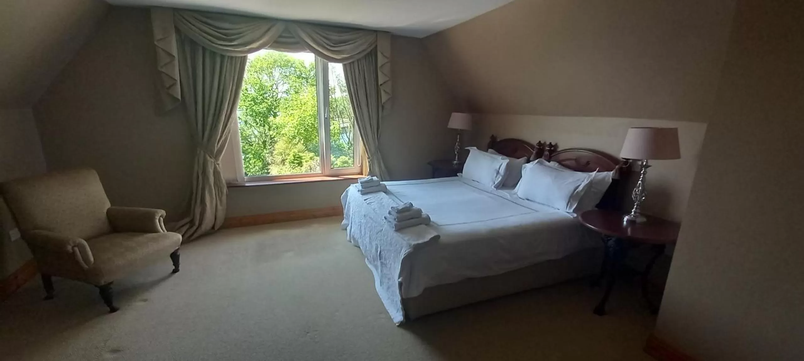 Bed in Ardsallagh Lodge