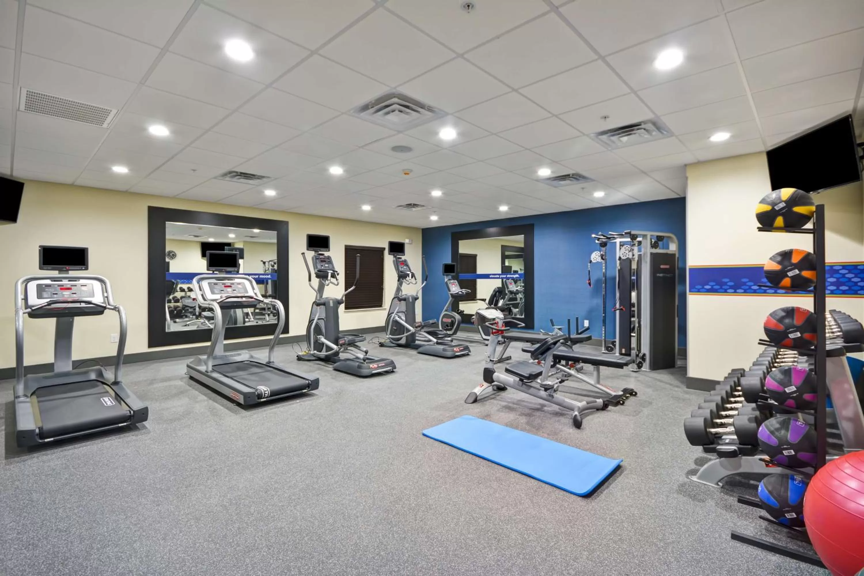 Fitness centre/facilities in Hampton Inn Kyle