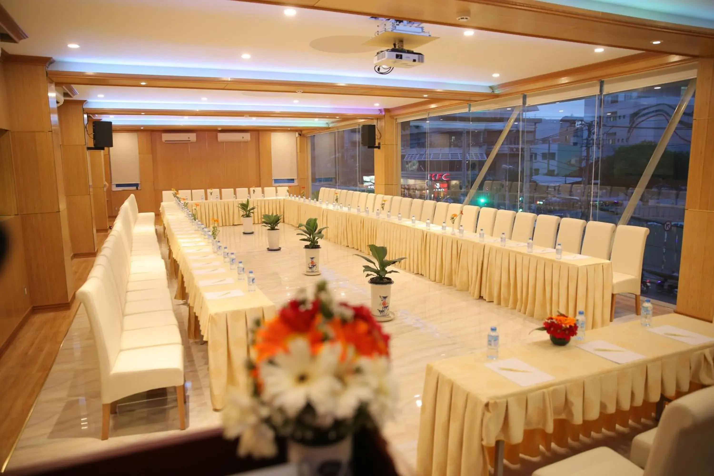 Banquet/Function facilities in Lotus Saigon Hotel