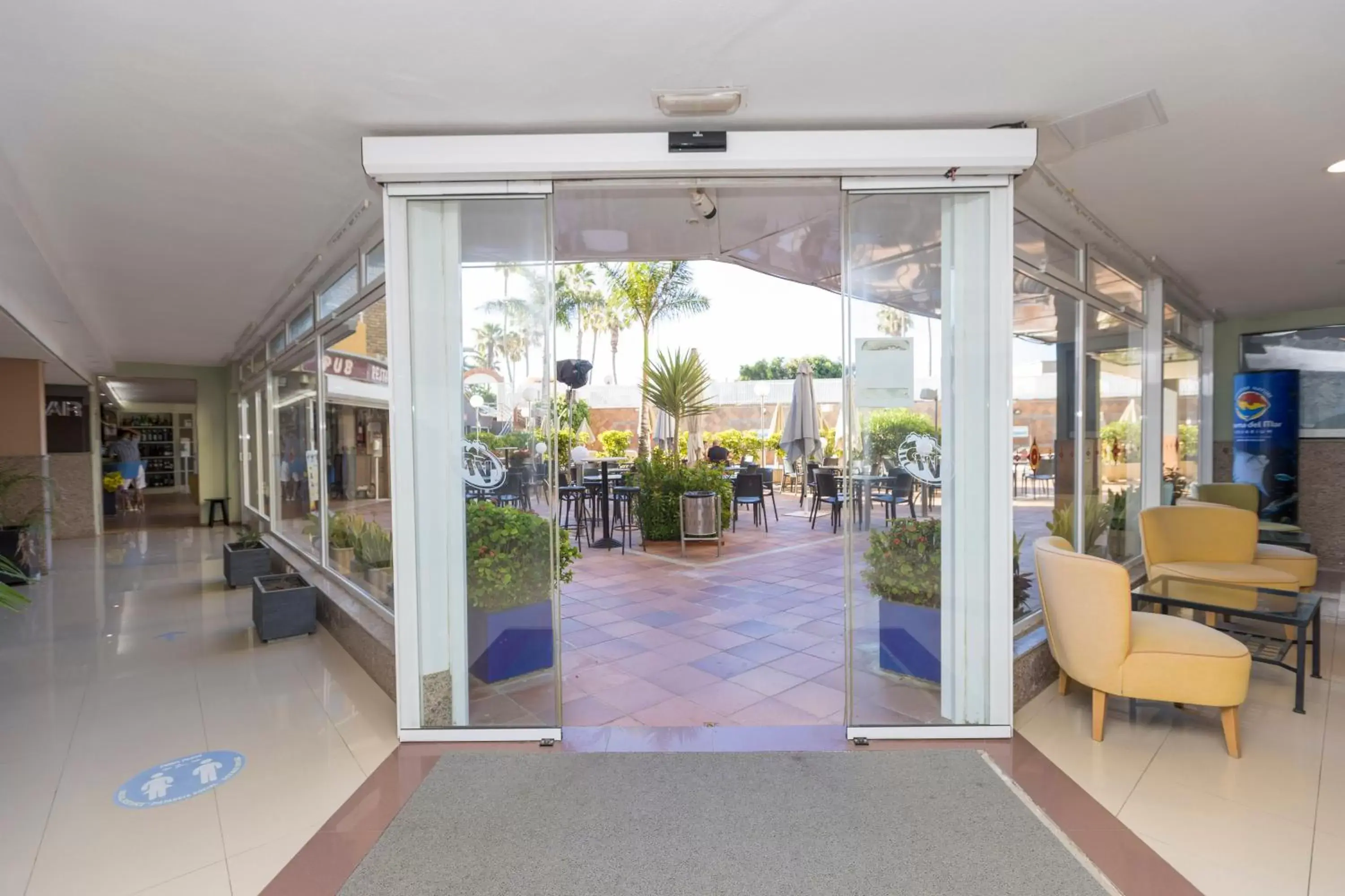 Lobby or reception in Hotel LIVVO Veril Playa