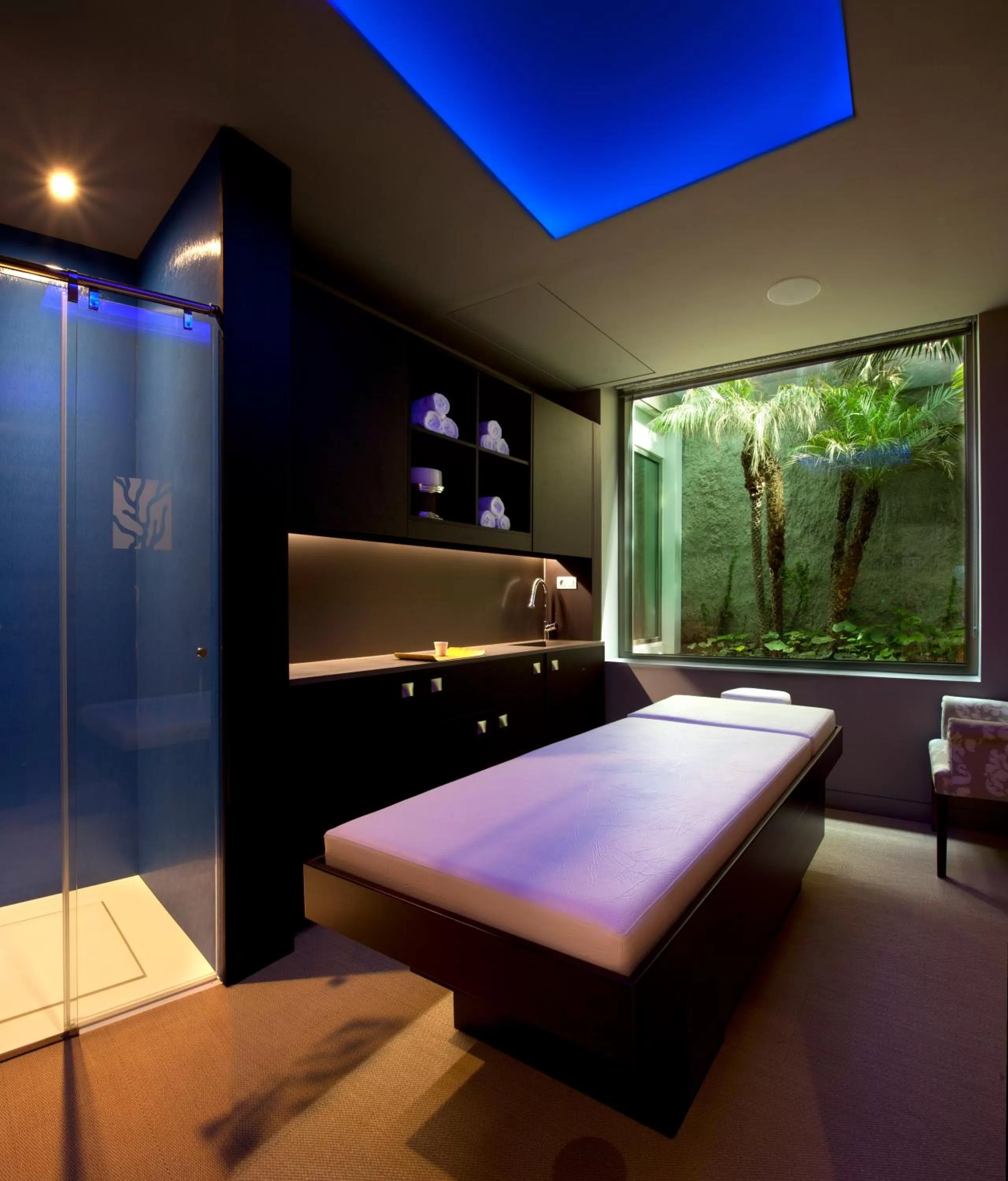 Massage, Bed in Hotel MiM Sitges & Spa