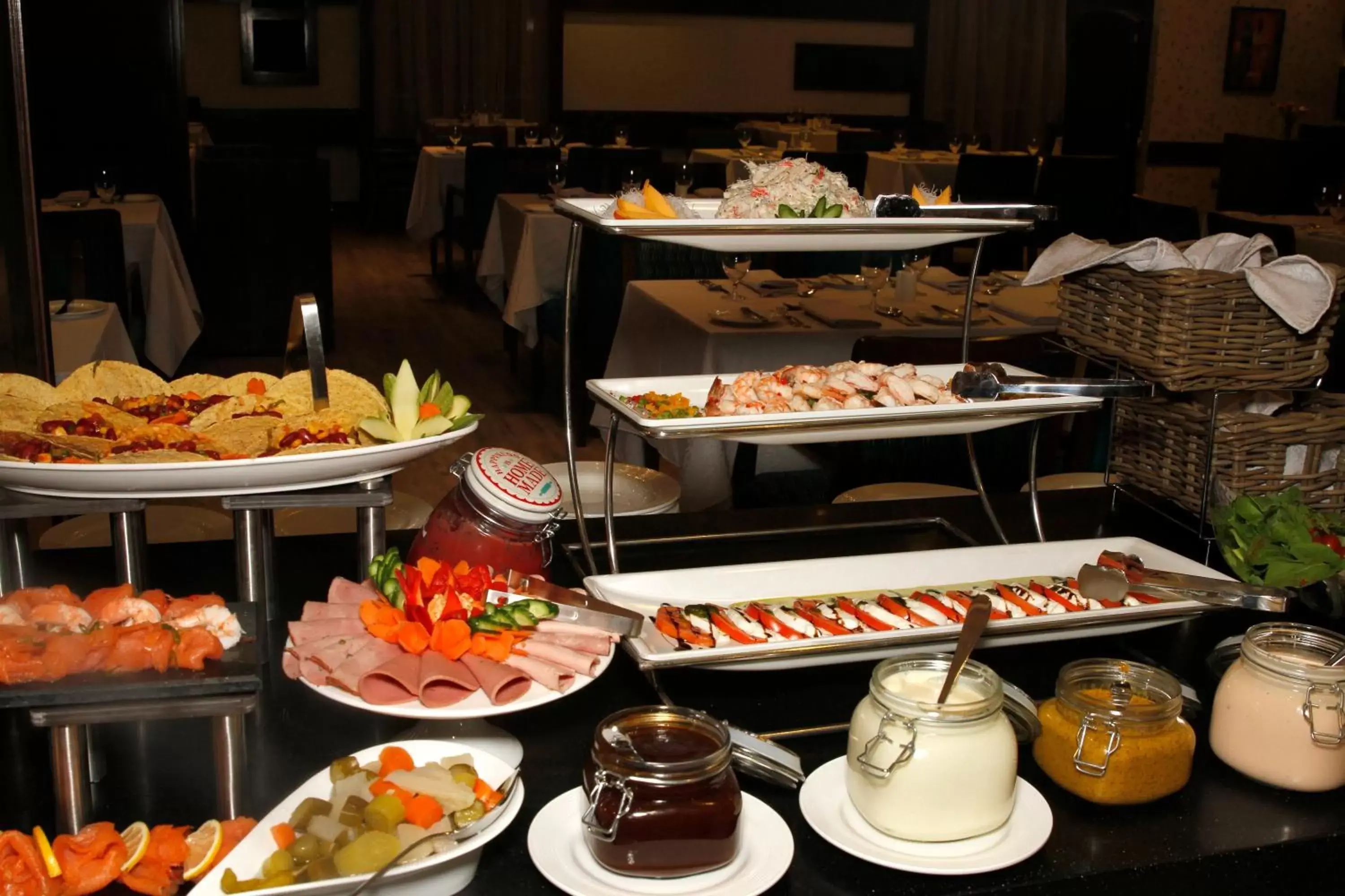 Restaurant/places to eat in Swiss International Royal Hotel Riyadh