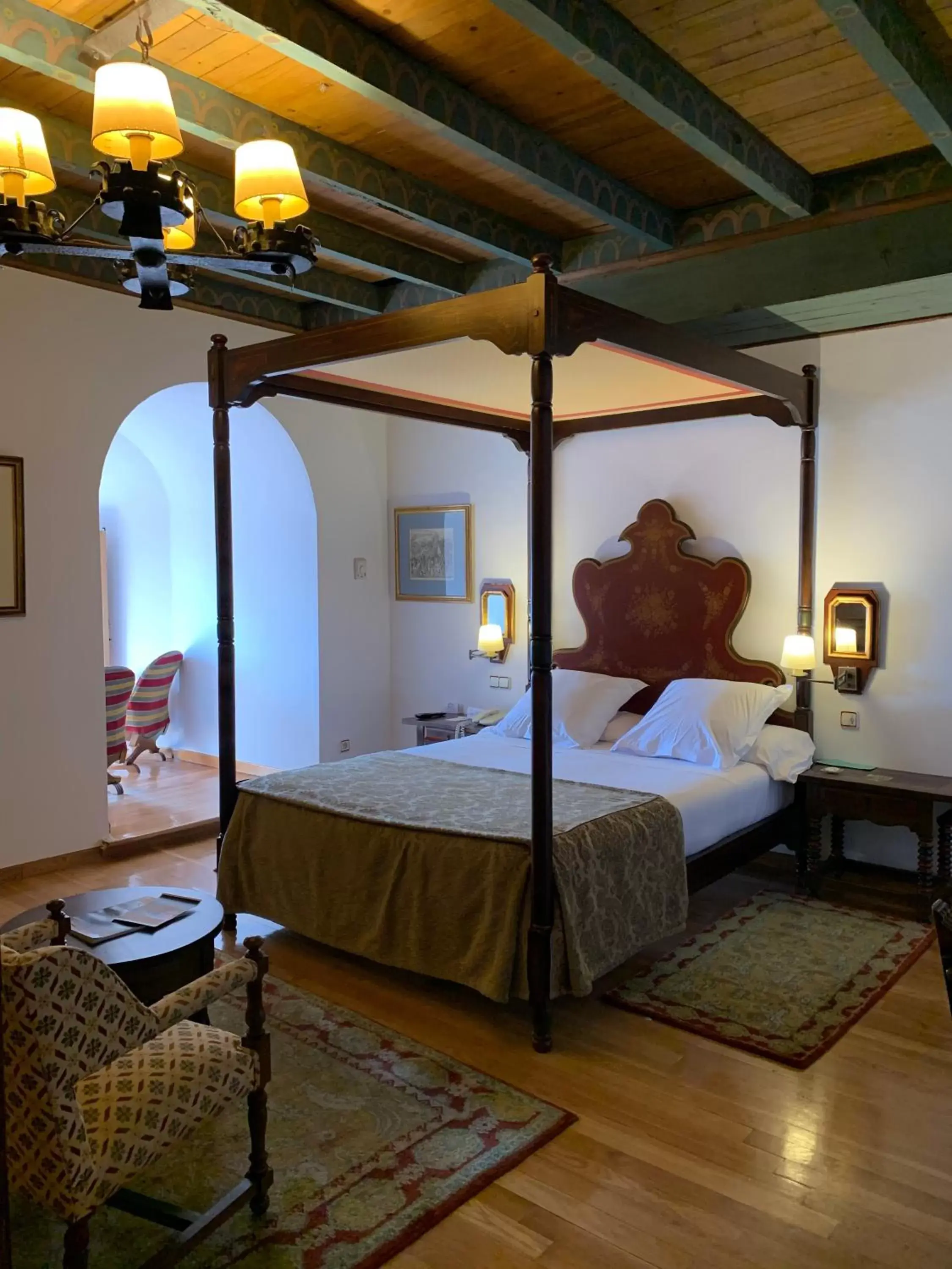 Photo of the whole room in Parador de Vilalba