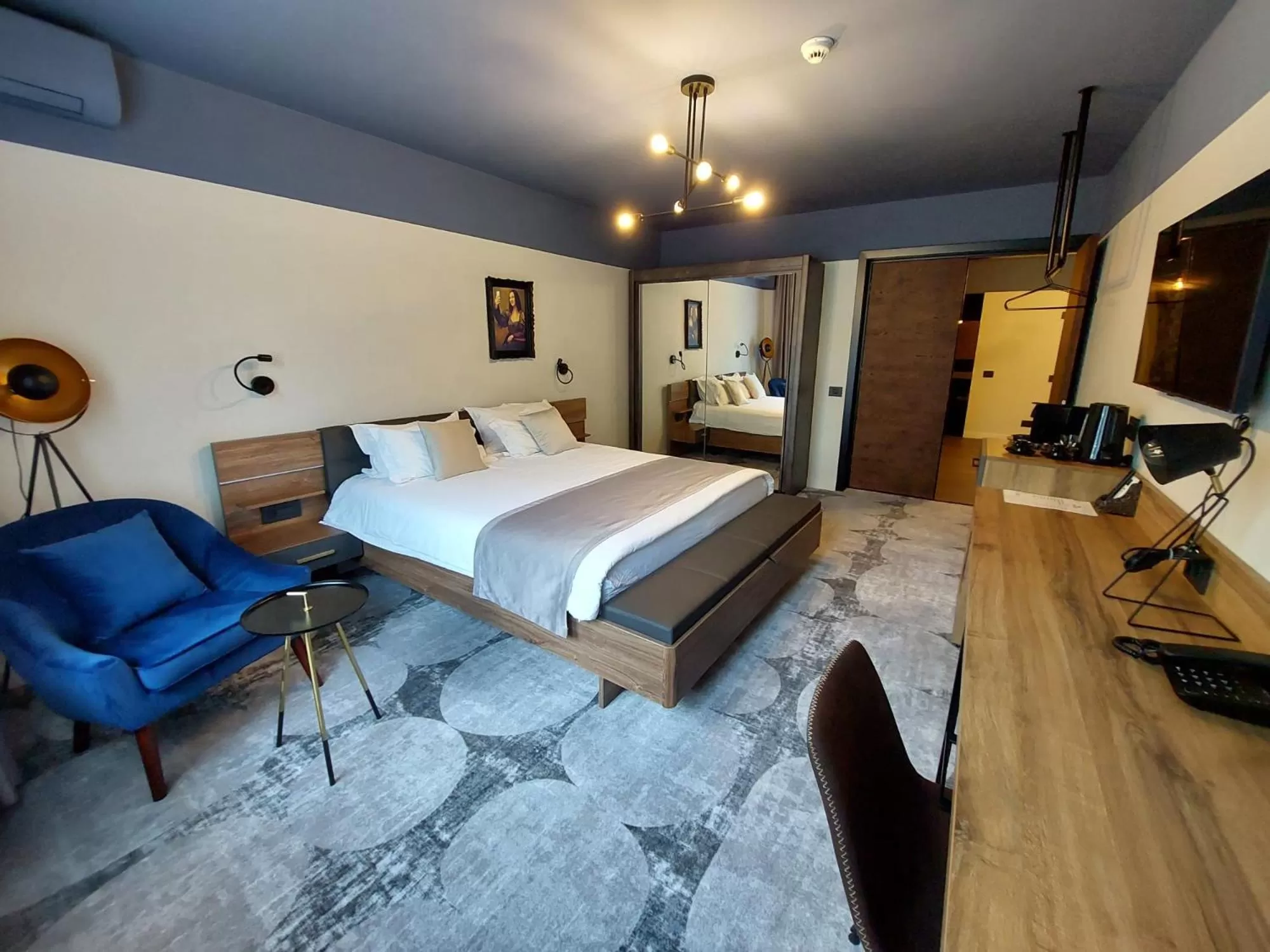 Bedroom, Bed in Bucharest Comfort Suites Hotel