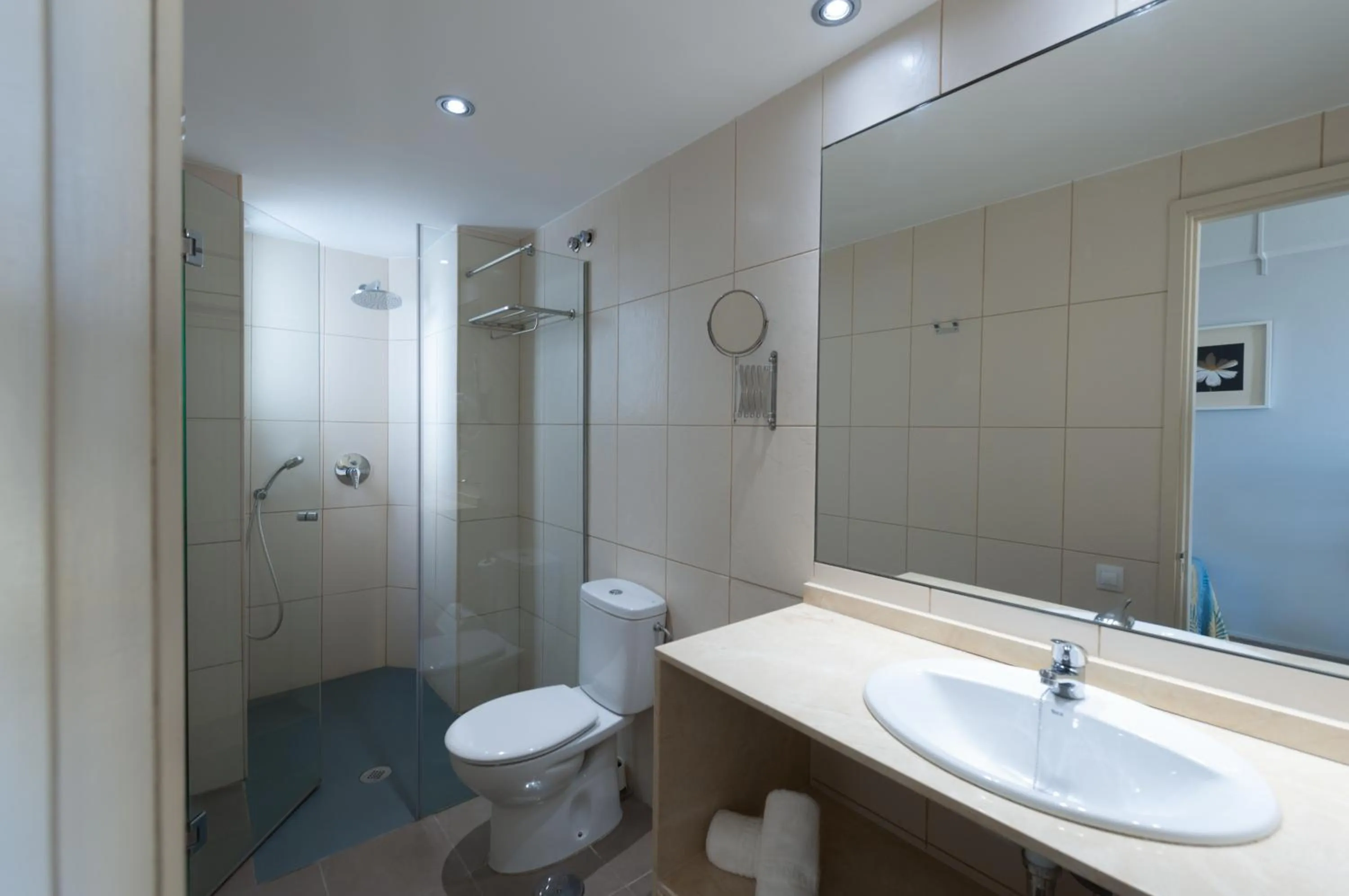 Shower in Apartamentos Colón Playa