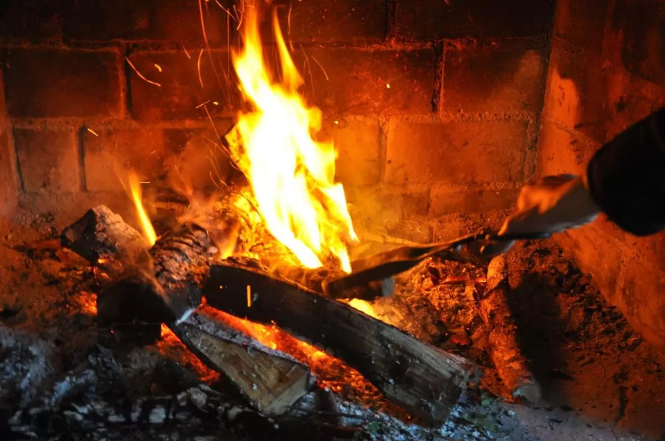 Communal lounge/ TV room in Hotel Rural de Charme Maria da Fonte