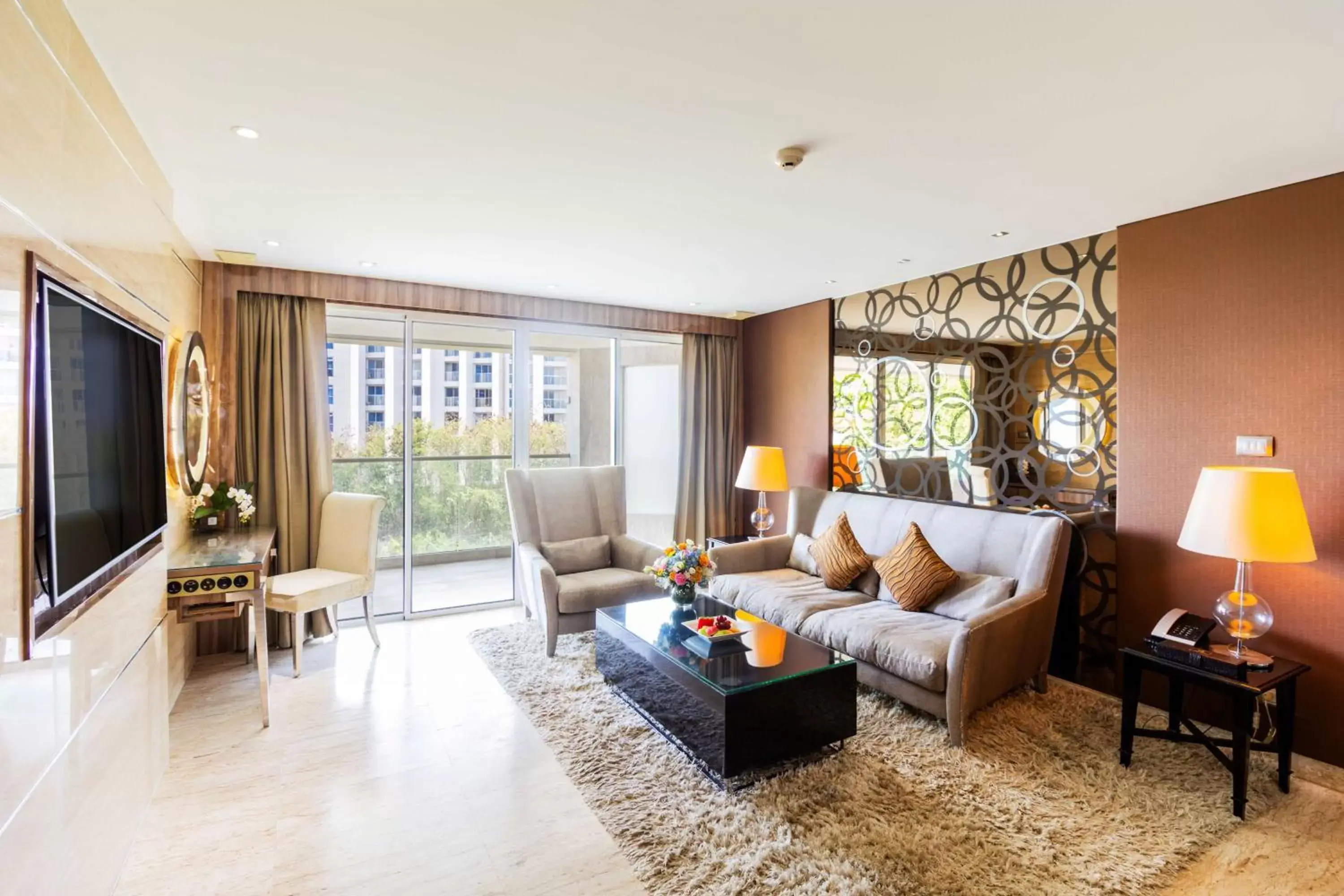 Bedroom, Seating Area in The Sanctuary Resort Pattaya, BW Signature Collection