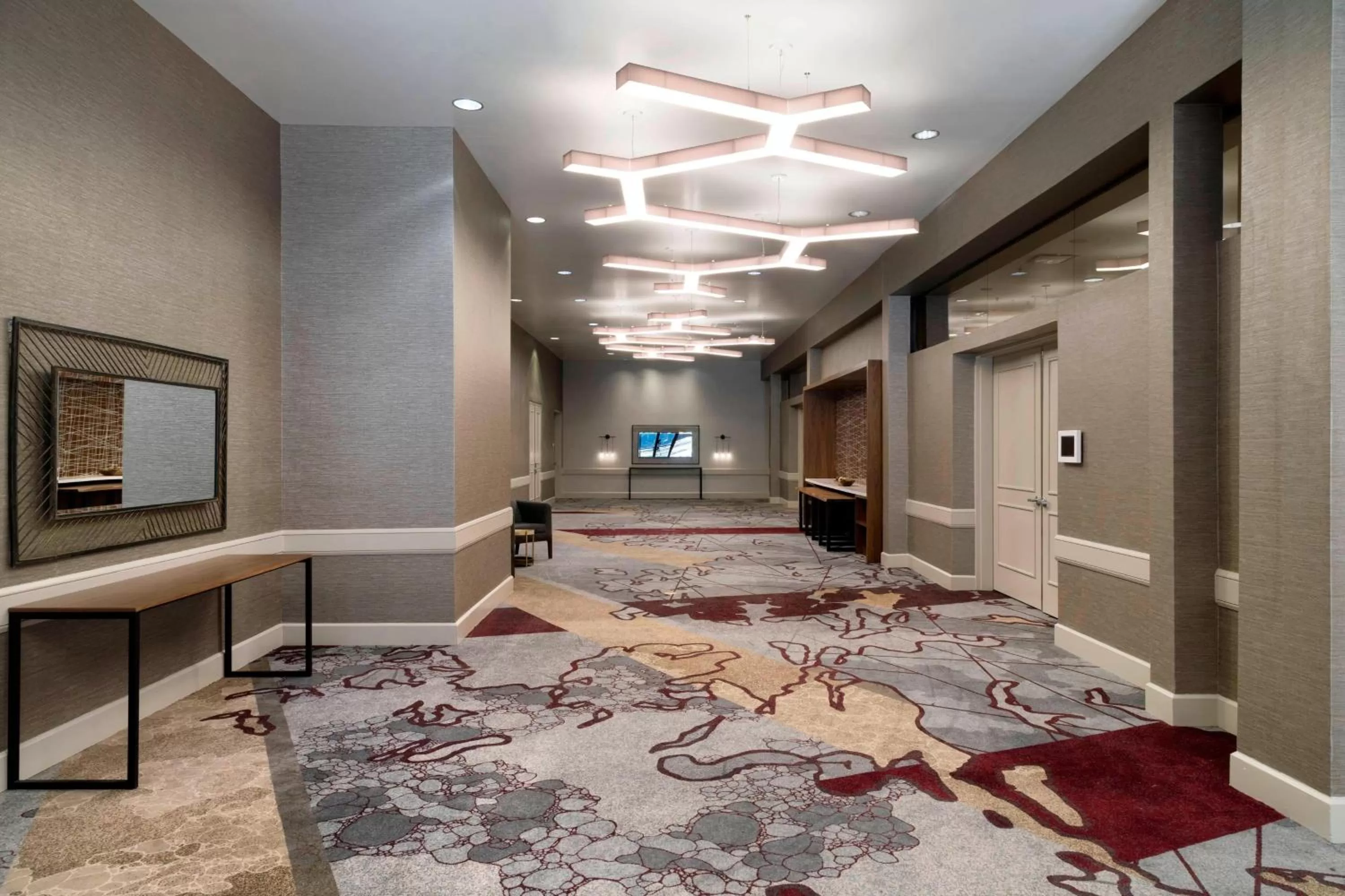 Meeting/conference room, Bed in Atlanta Marriott Northeast/Emory Area