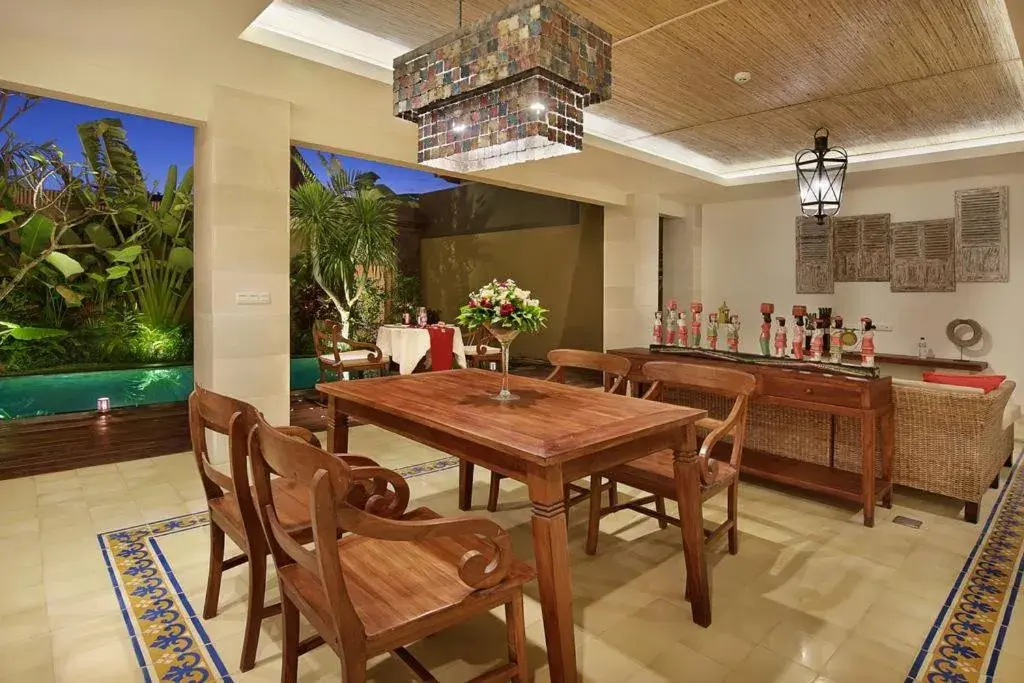 Dining area in Kamajaya Villas