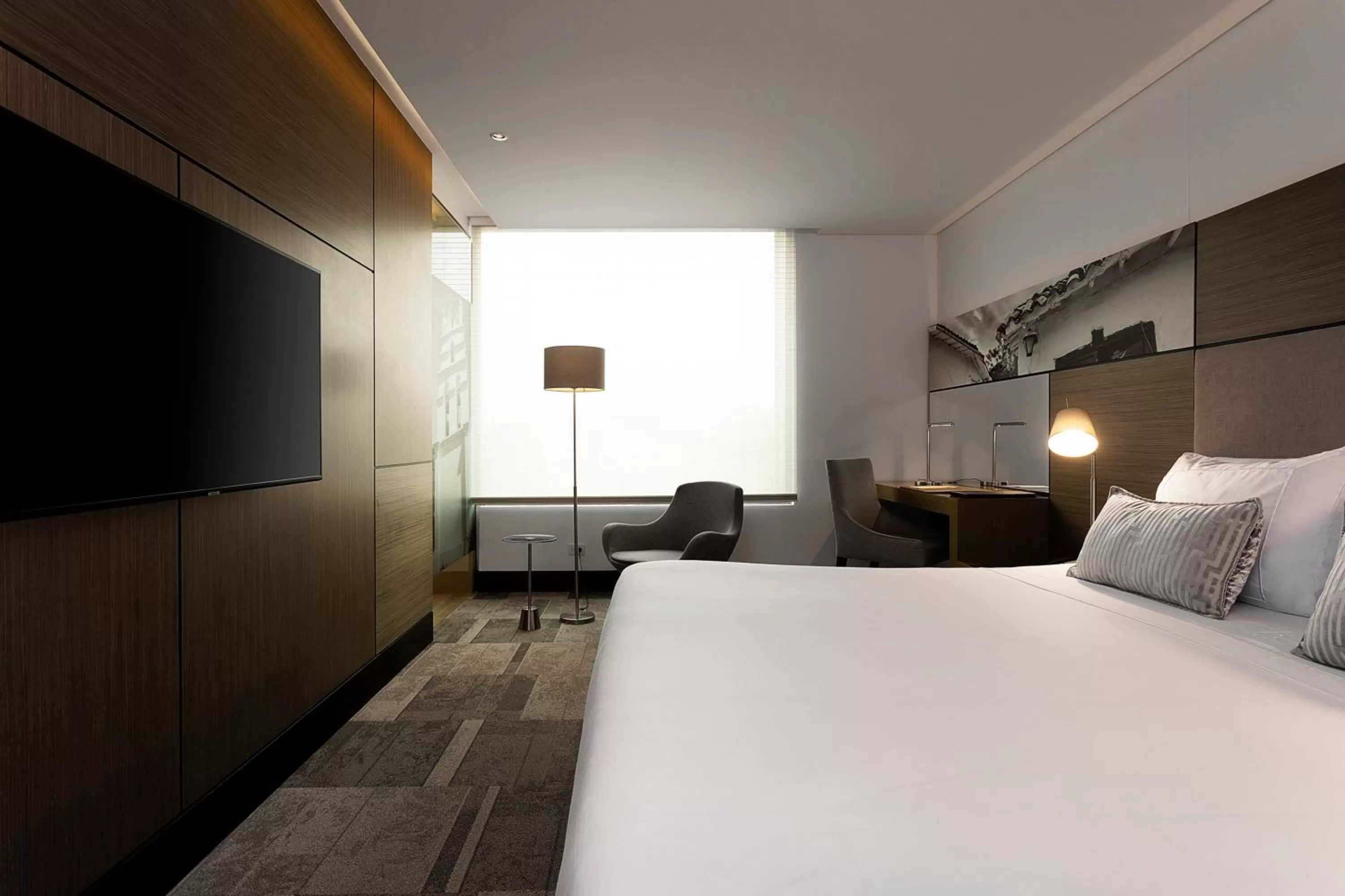 TV and multimedia, Bed in EK Hotel By Preferred Hotels Group