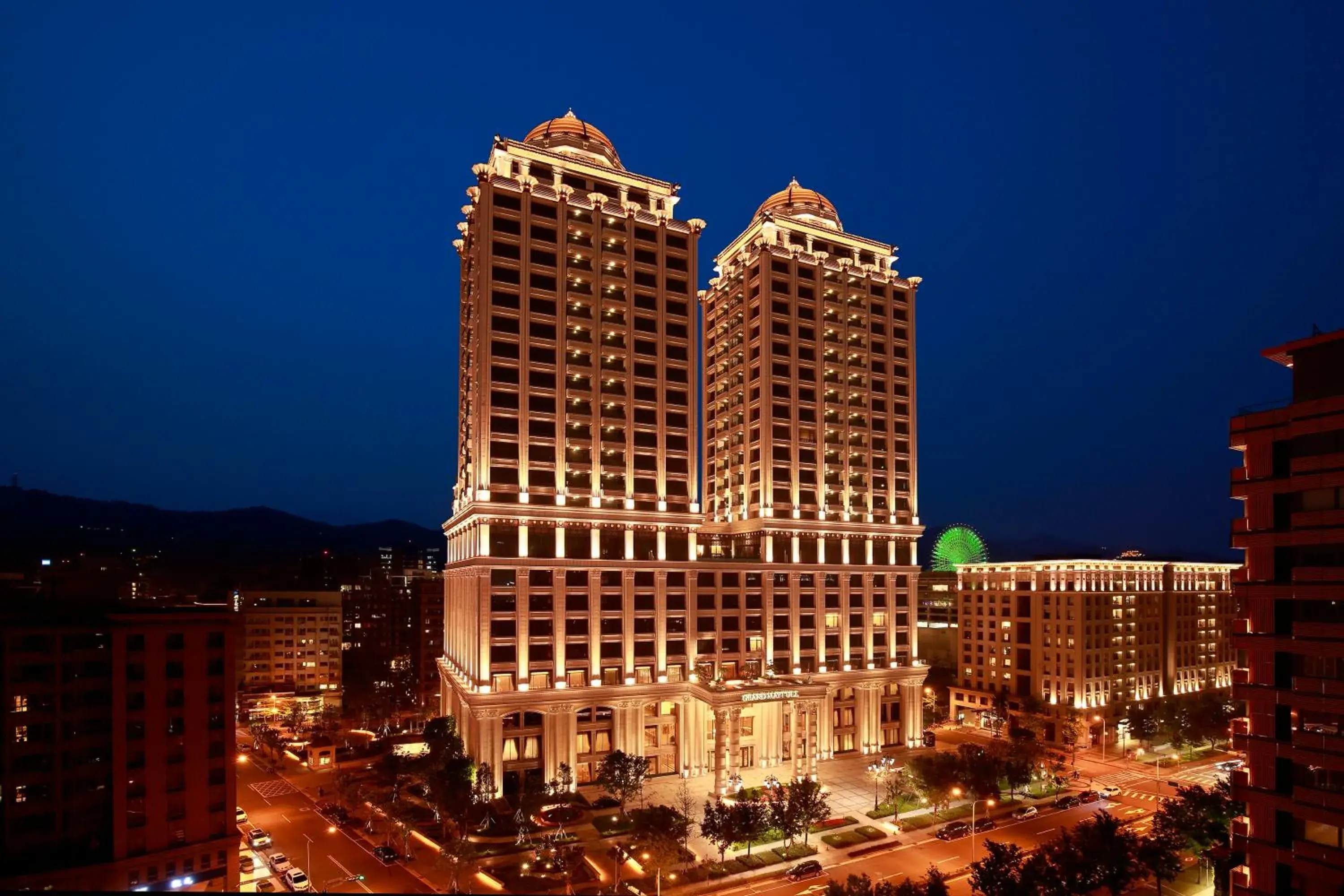 Facade/entrance in Grand Mayfull Hotel Taipei