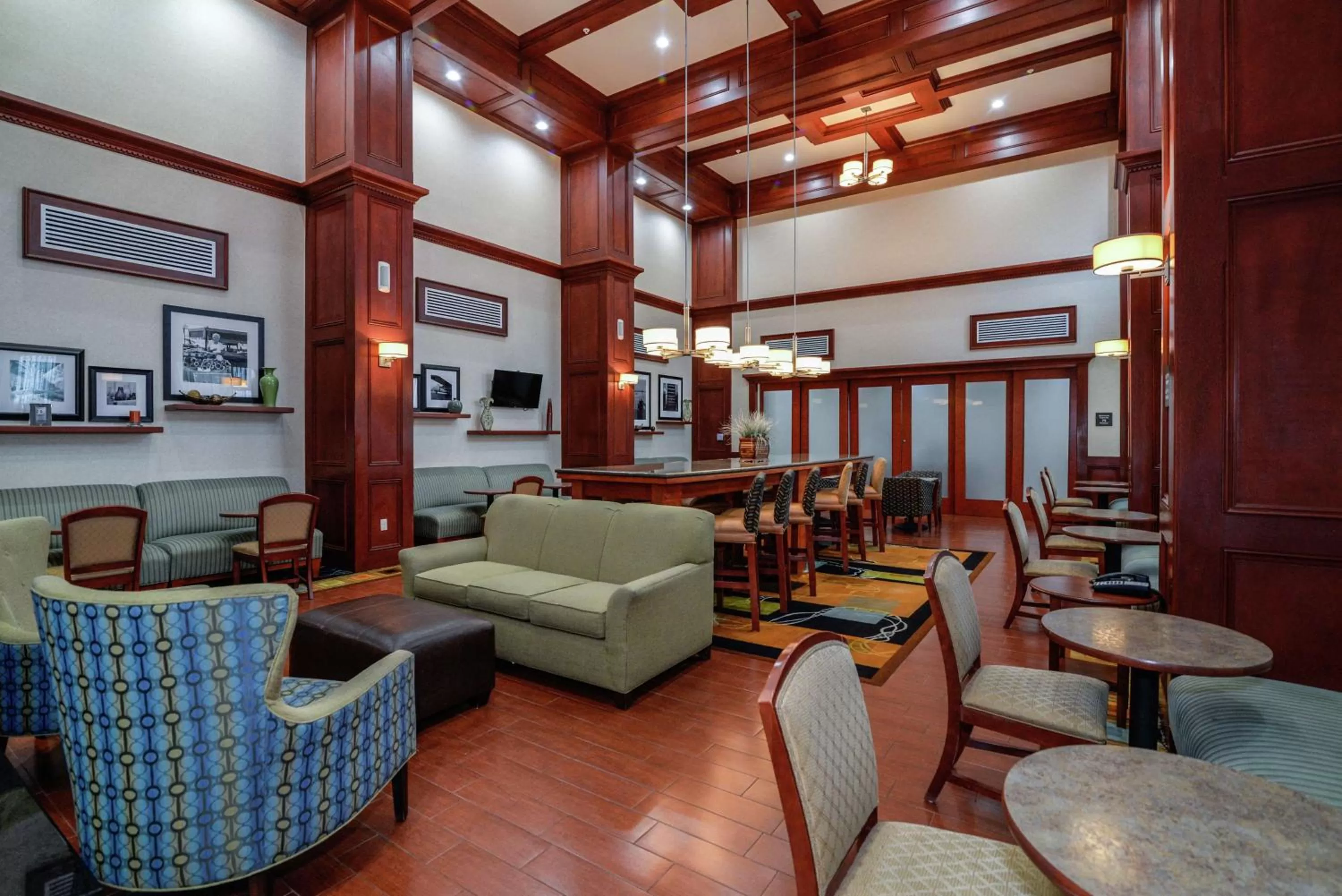 Lobby or reception in Hampton Inn & Suites Detroit/Chesterfield