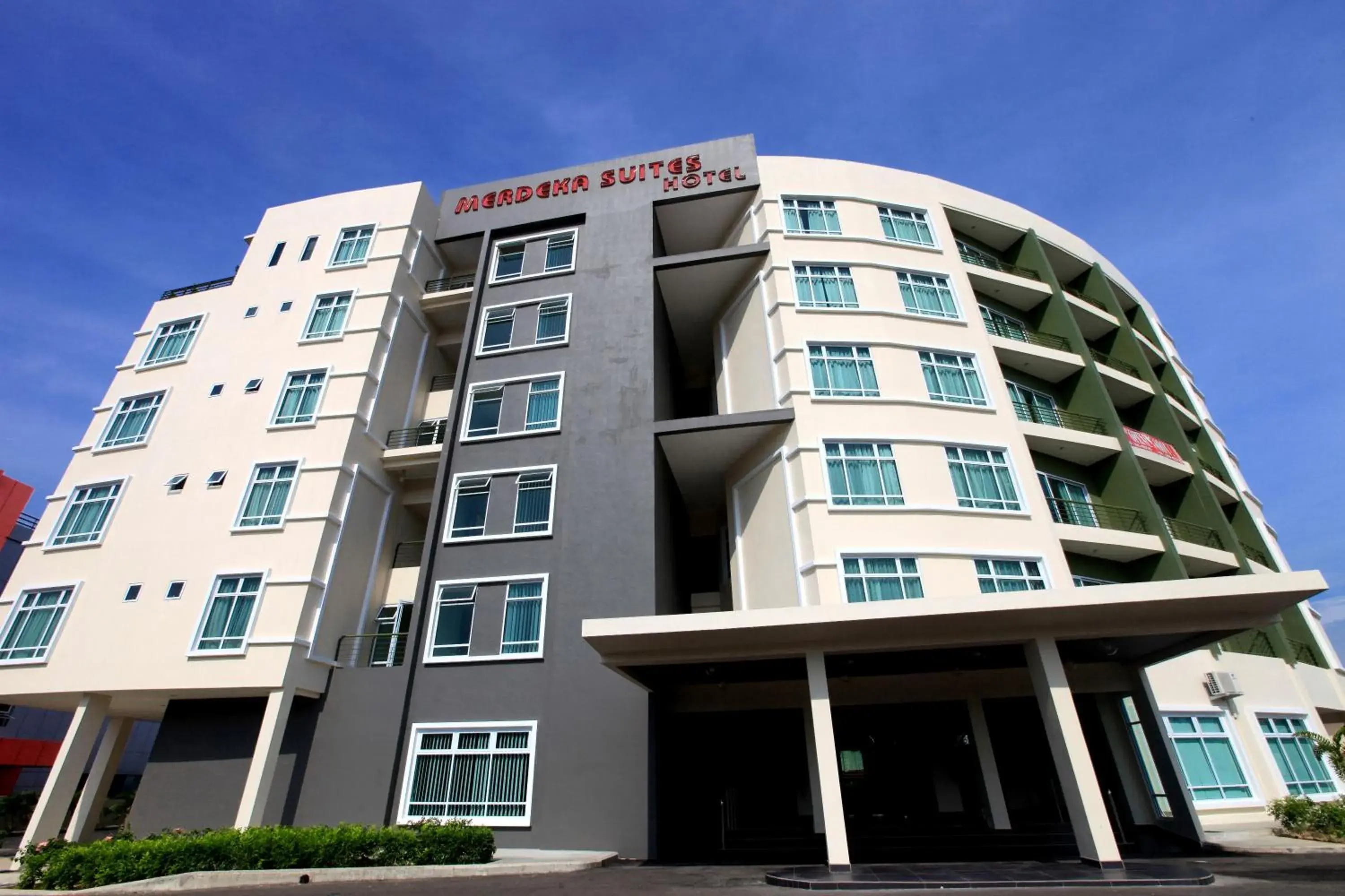 Facade/entrance, Property Building in Merdeka Suites Hotel