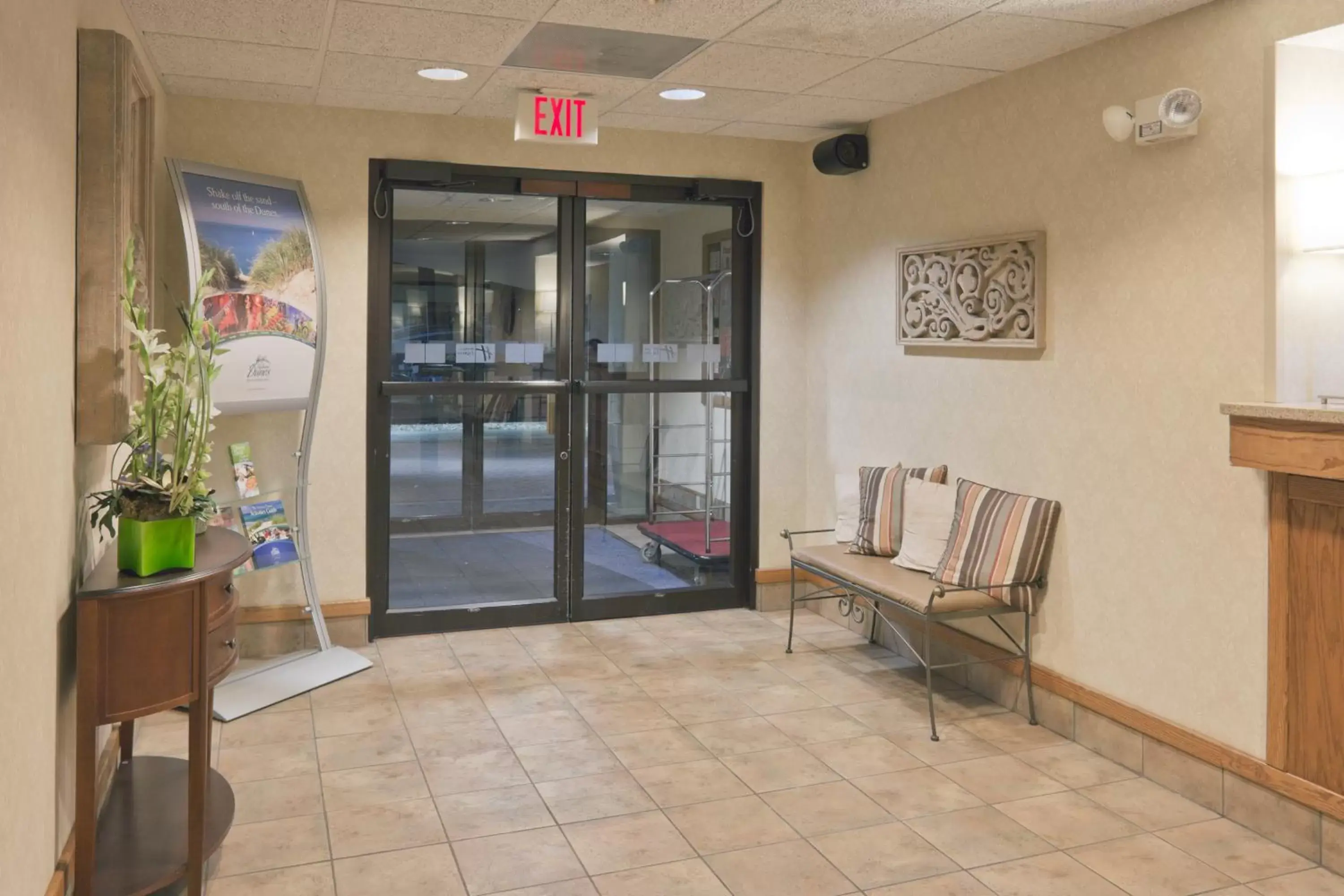 Facade/entrance in Baymont by Wyndham Portage Facade/entrance in Baymont by Wyndham Portage