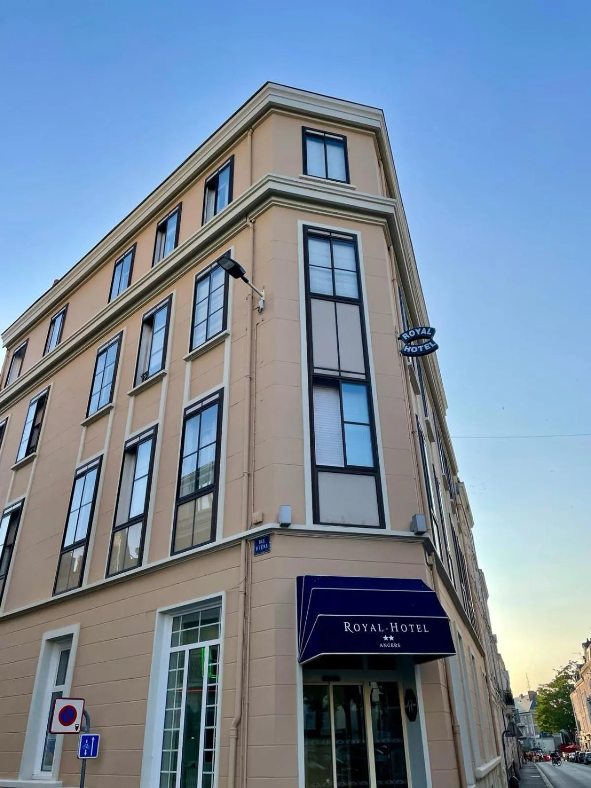 Property building in Royal Hôtel Angers