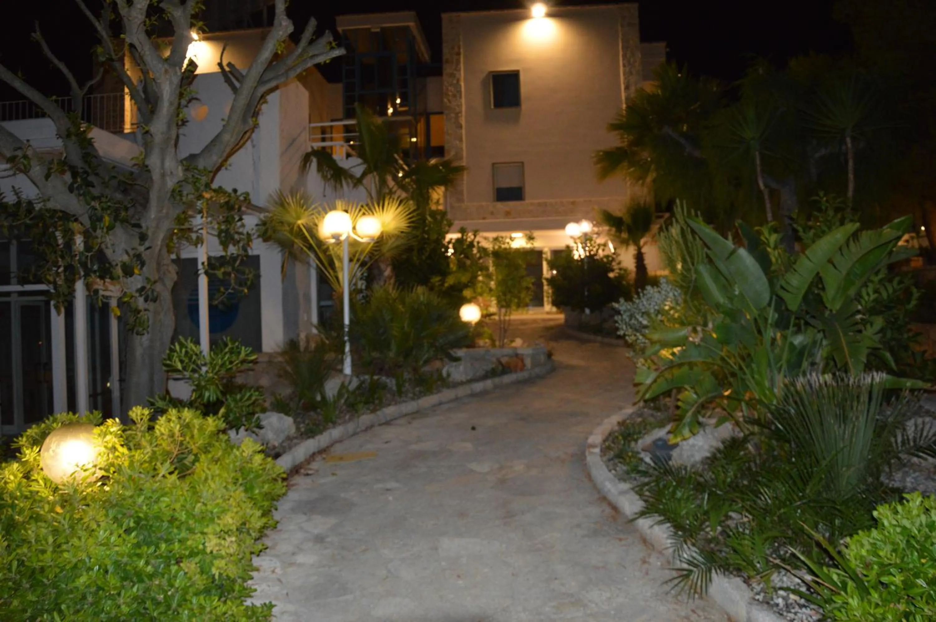 Facade/entrance in Hotel Residence La Corvetta