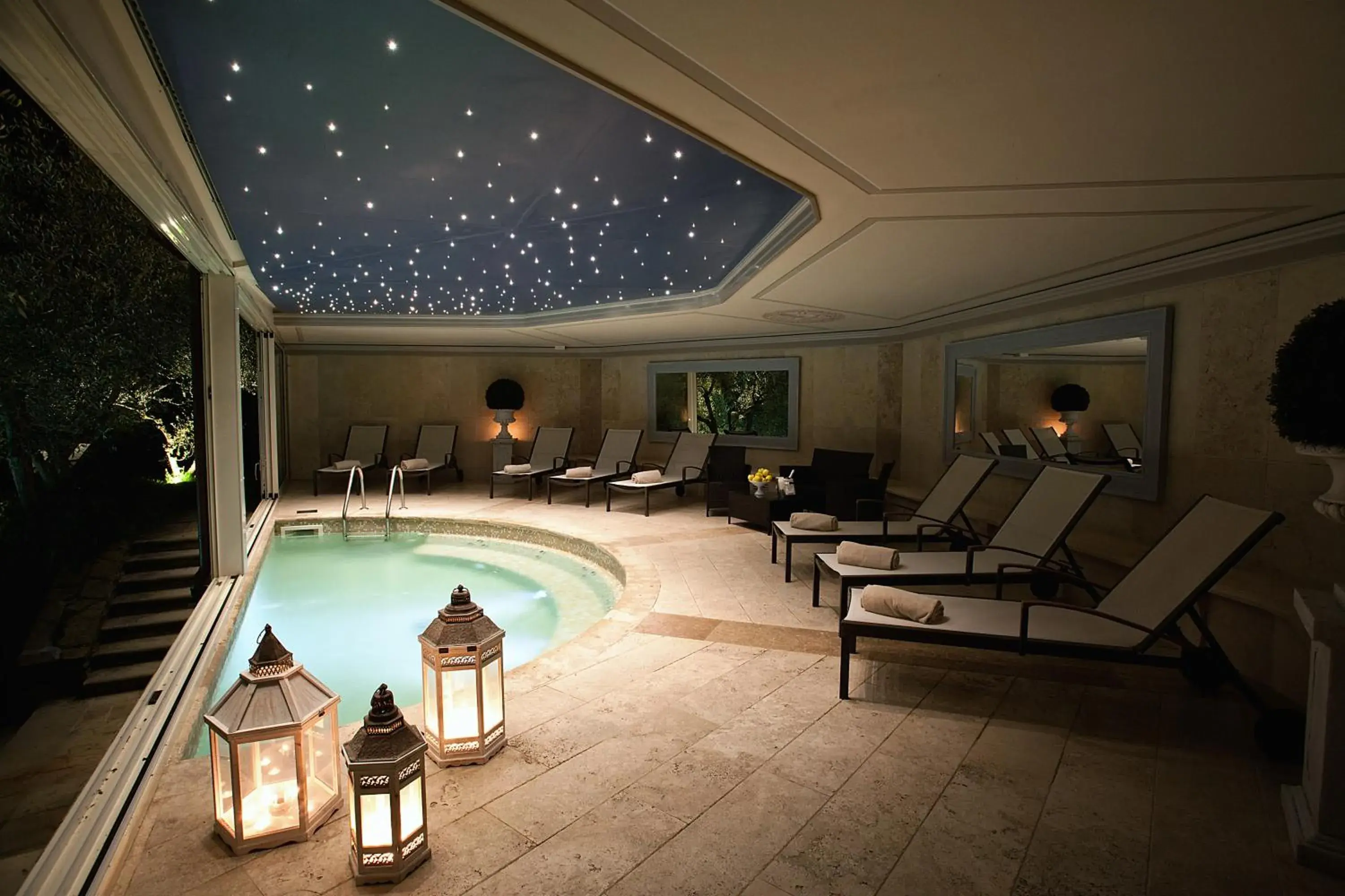 Hot Spring Bath, Swimming Pool in Villa la Borghetta Resort