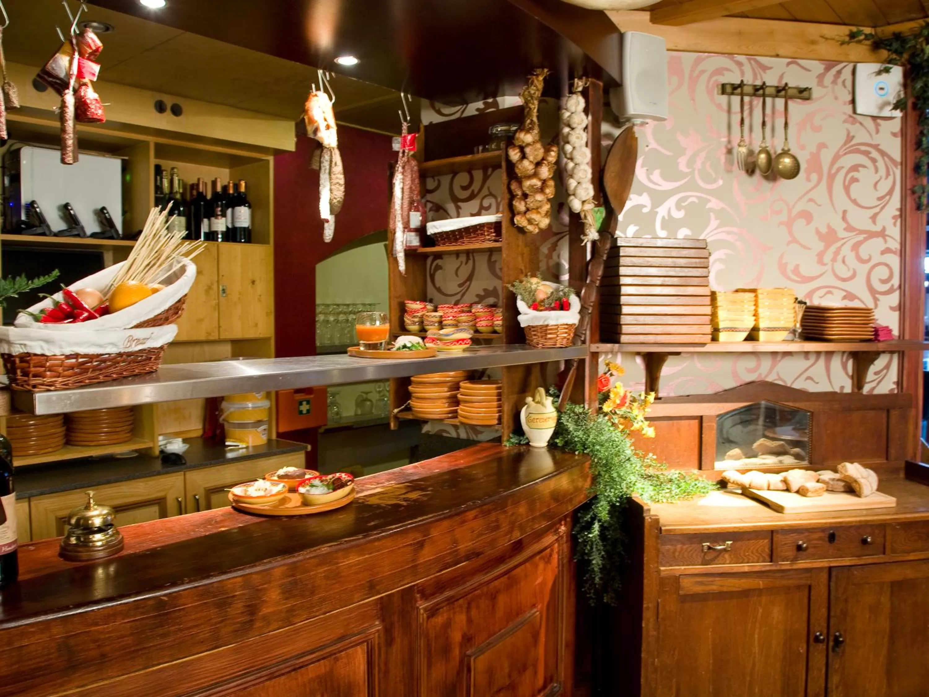 Restaurant/places to eat in Hotel Verhoeven