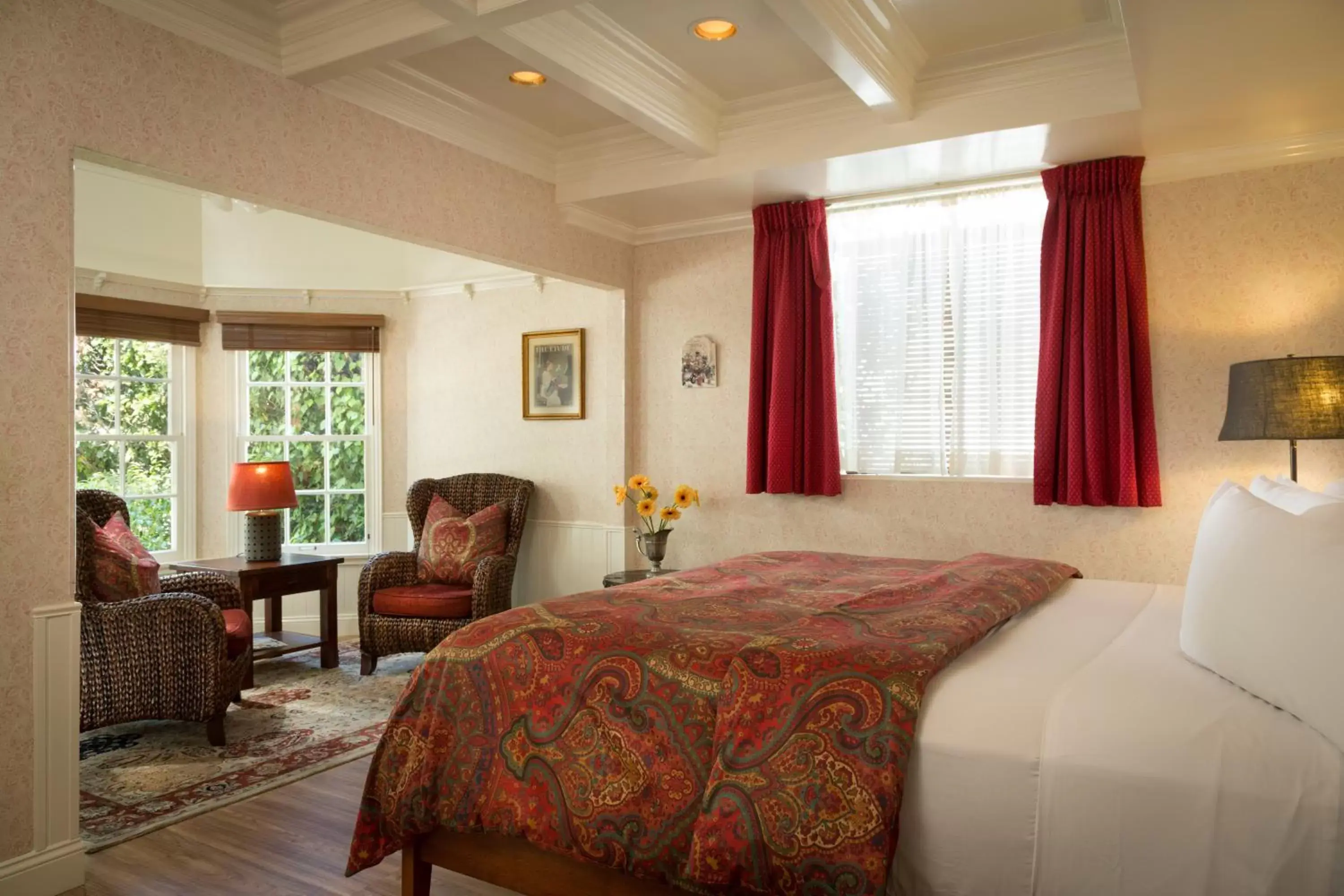 Queen of Hearts in Cheshire Cat Inn & Cottages Queen of Hearts in Cheshire Cat Inn & Cottages