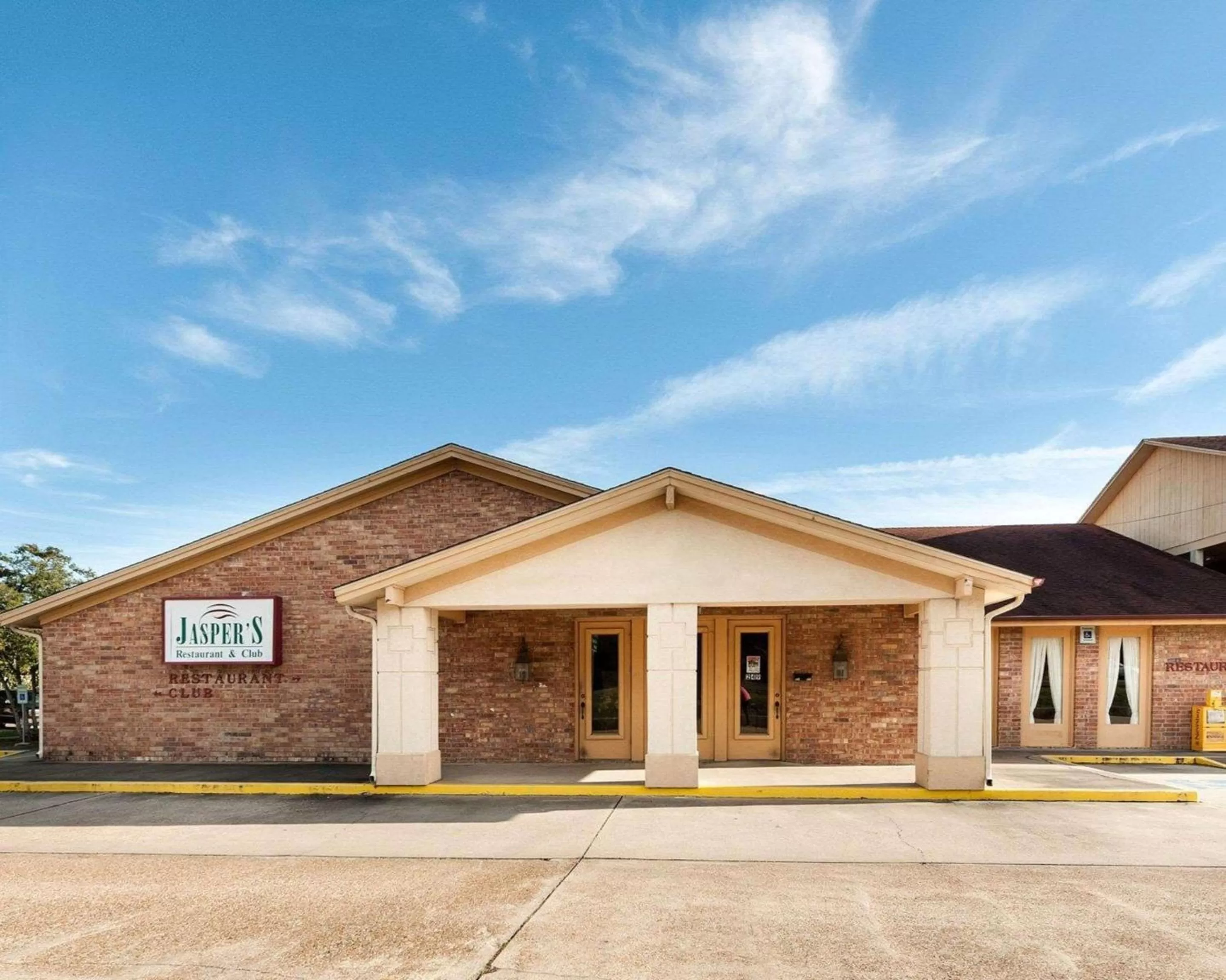 Property building in Rodeway Inn Jasper