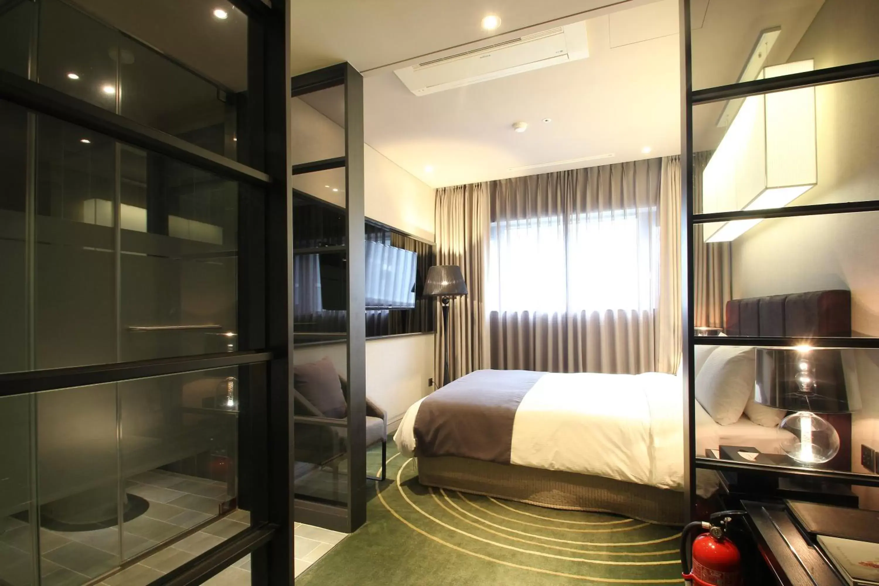 Day, Bunk Bed in Best Louis Hamilton Hotel Haeundae