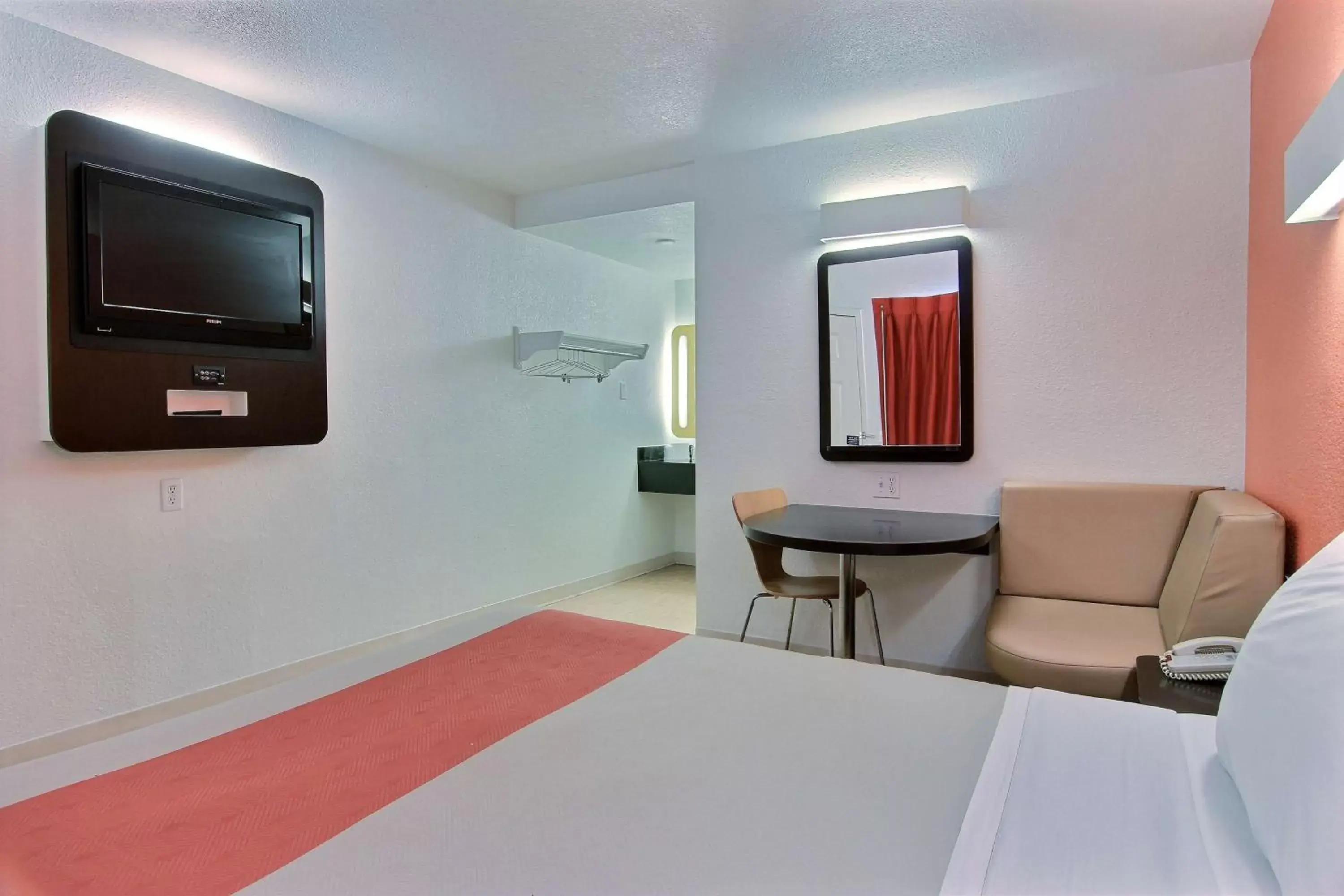 TV and multimedia, TV/Entertainment Center in Motel 6-Corpus Christi, TX - East - North Padre Island