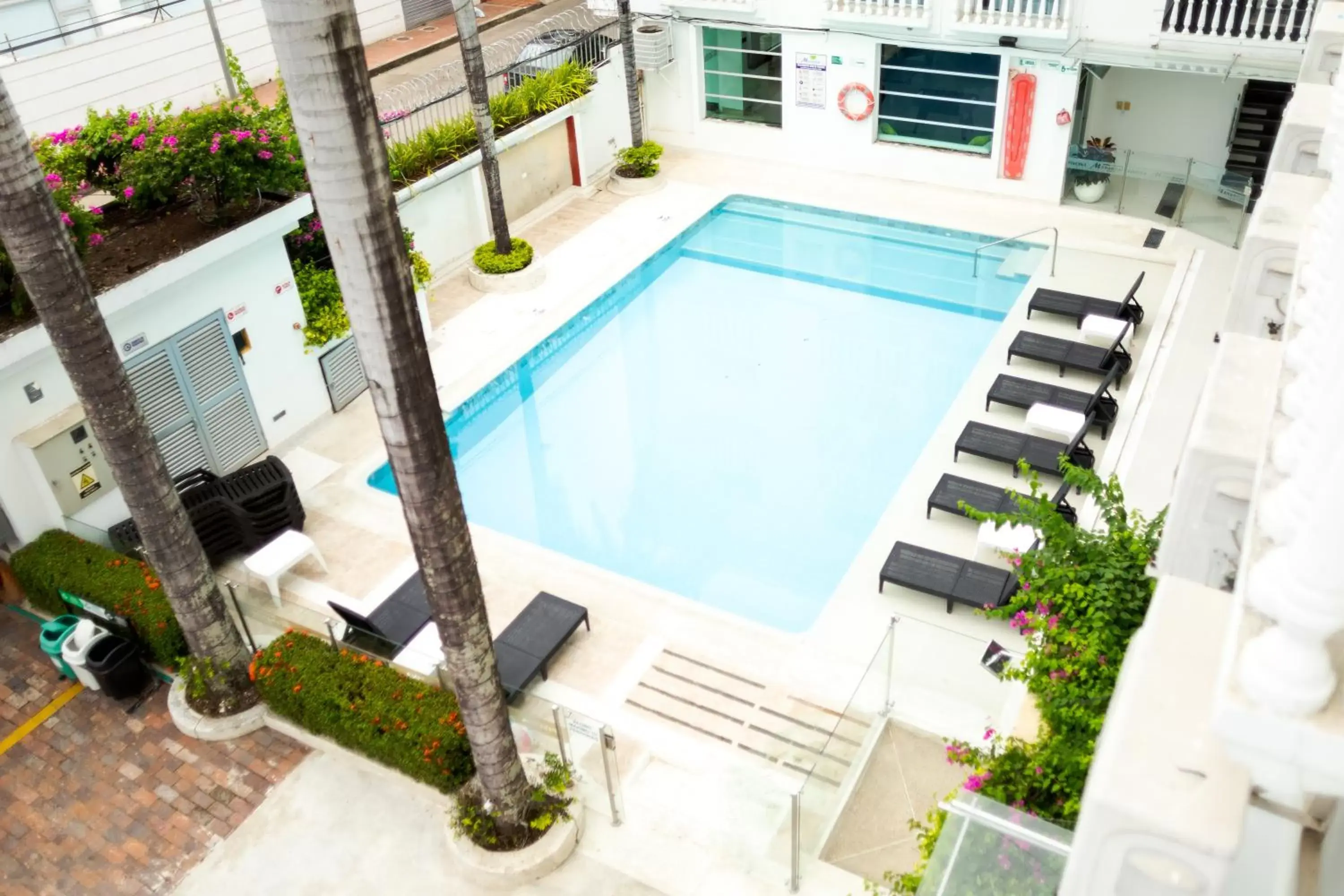 Pool View in Hotel Manantial Melgar