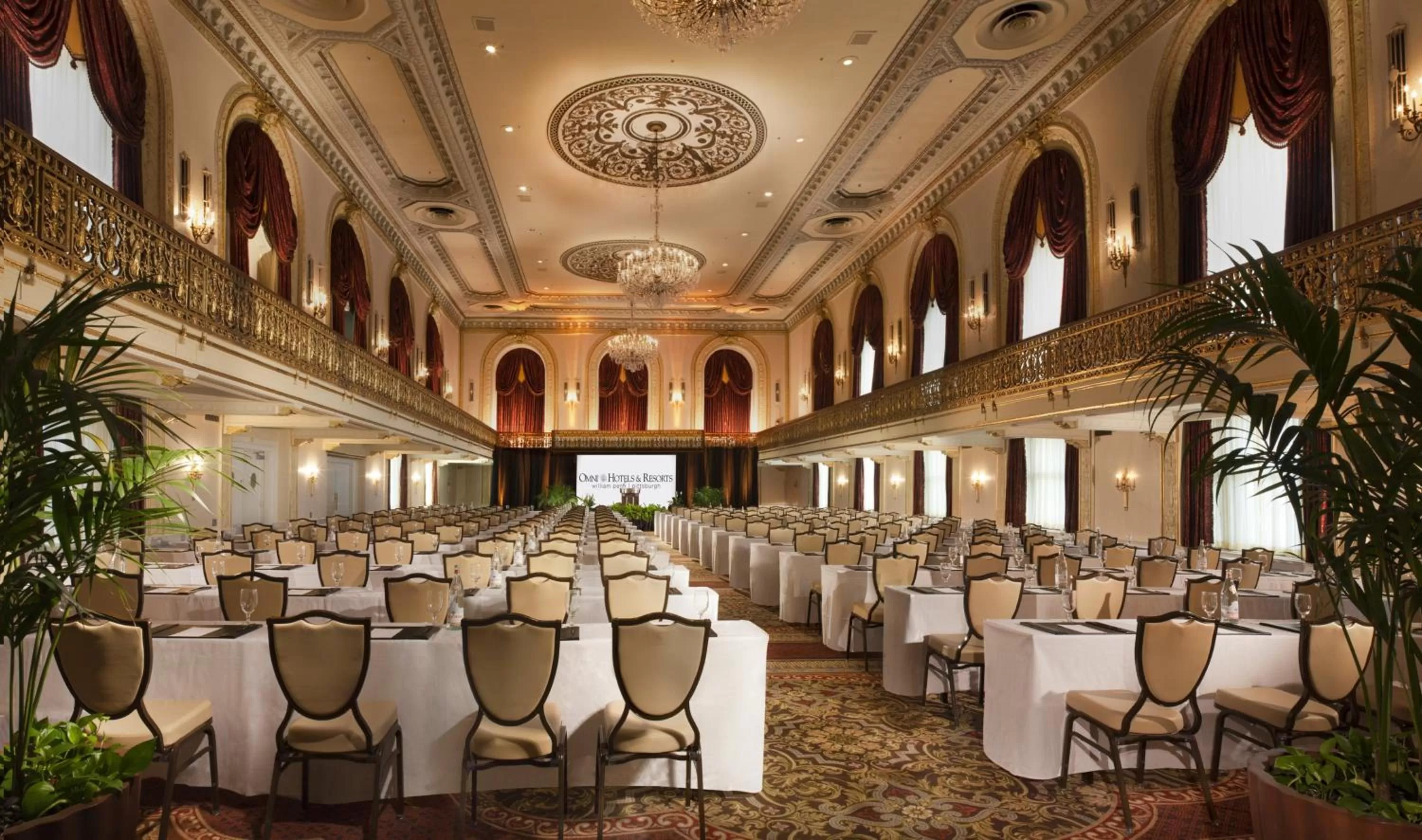 Banquet/Function facilities in Omni William Penn Hotel