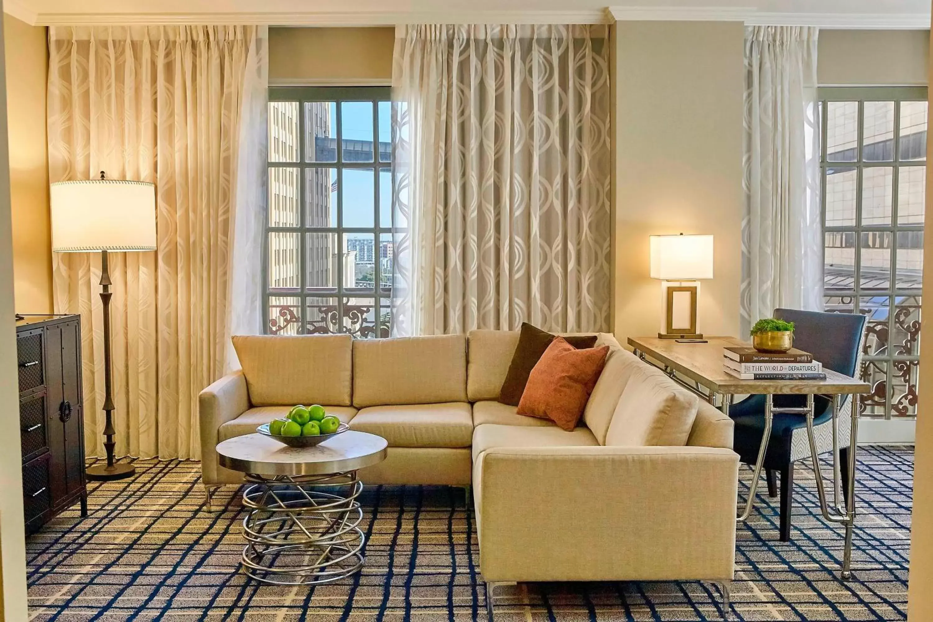 Living room, Seating Area in The Adolphus, Autograph Collection