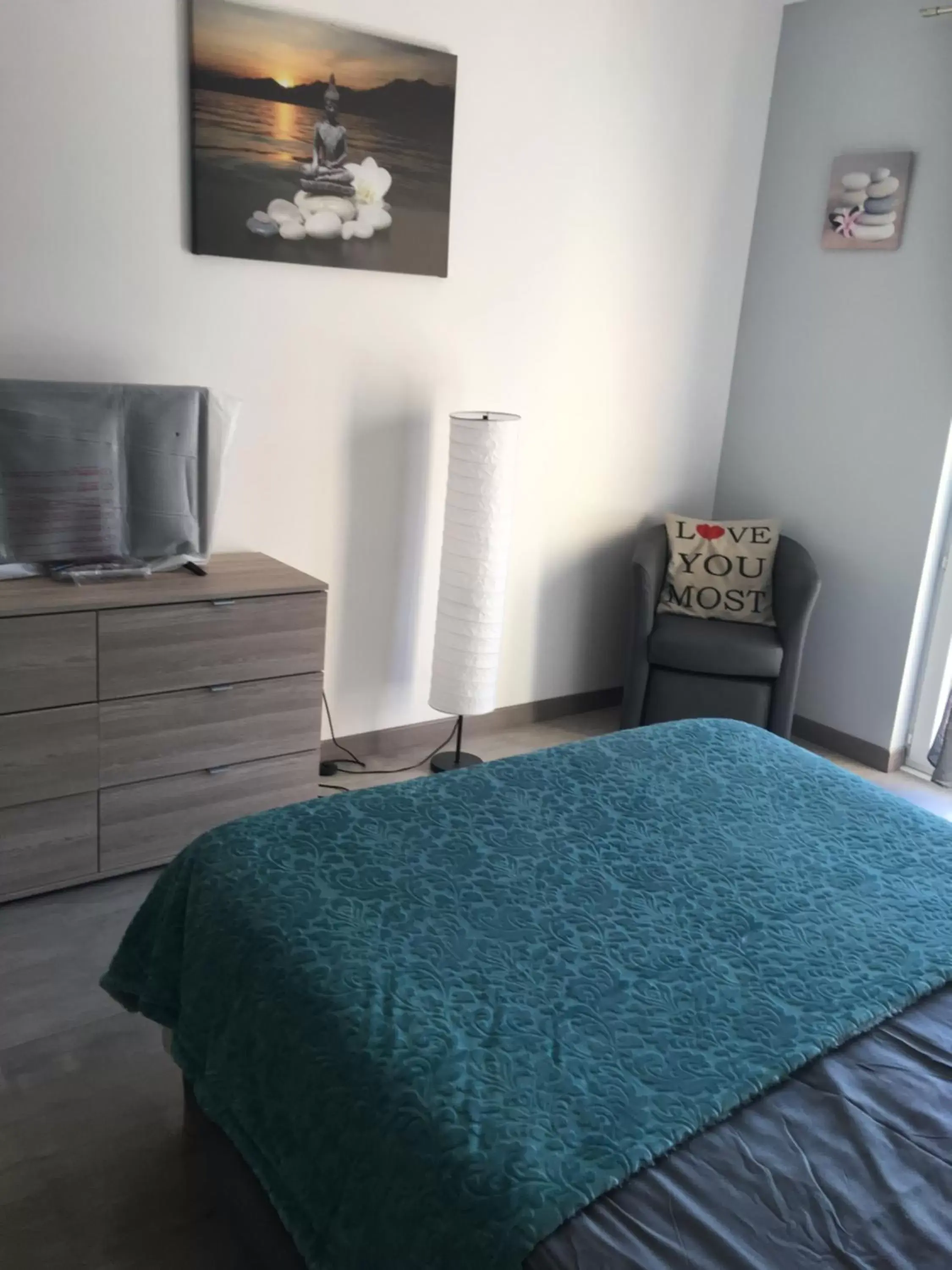 Double Room with Private Bathroom in Happy House St Cyp Double Room with Private Bathroom in Happy House St Cyp