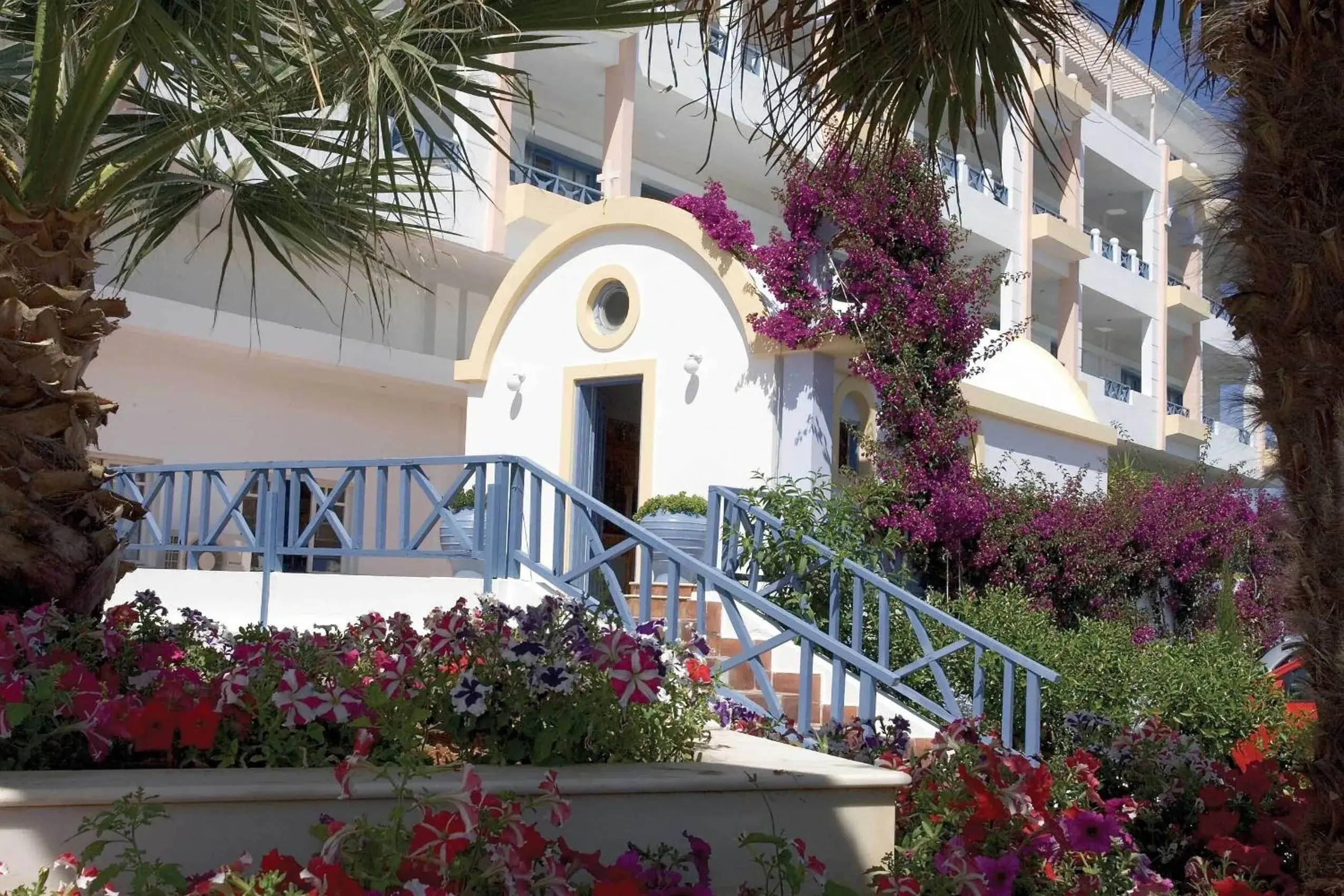 Area and facilities, Property Building in Serita Beach Hotel