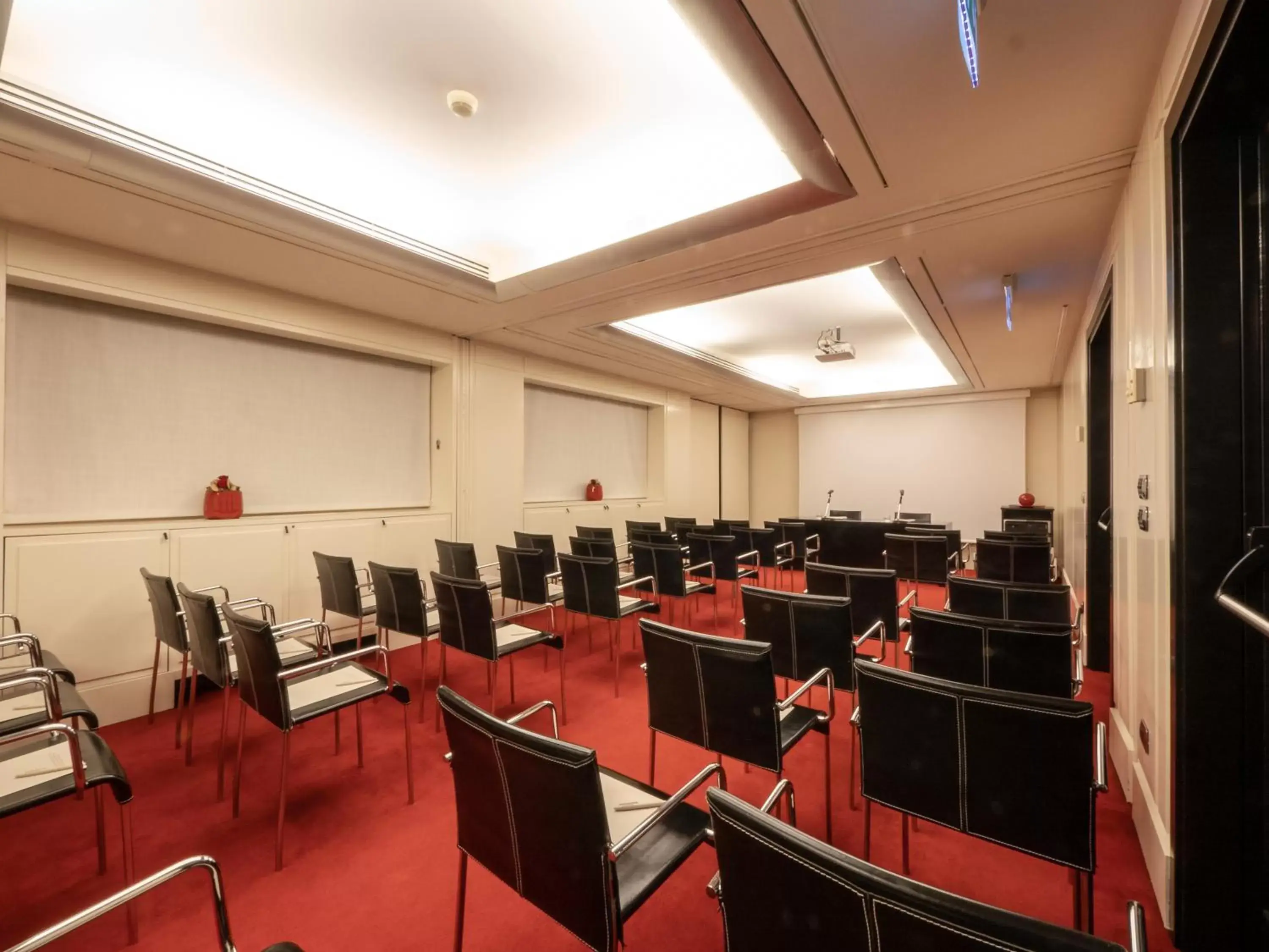 Meeting/conference room, Restaurant/Places to Eat in Starhotels Anderson