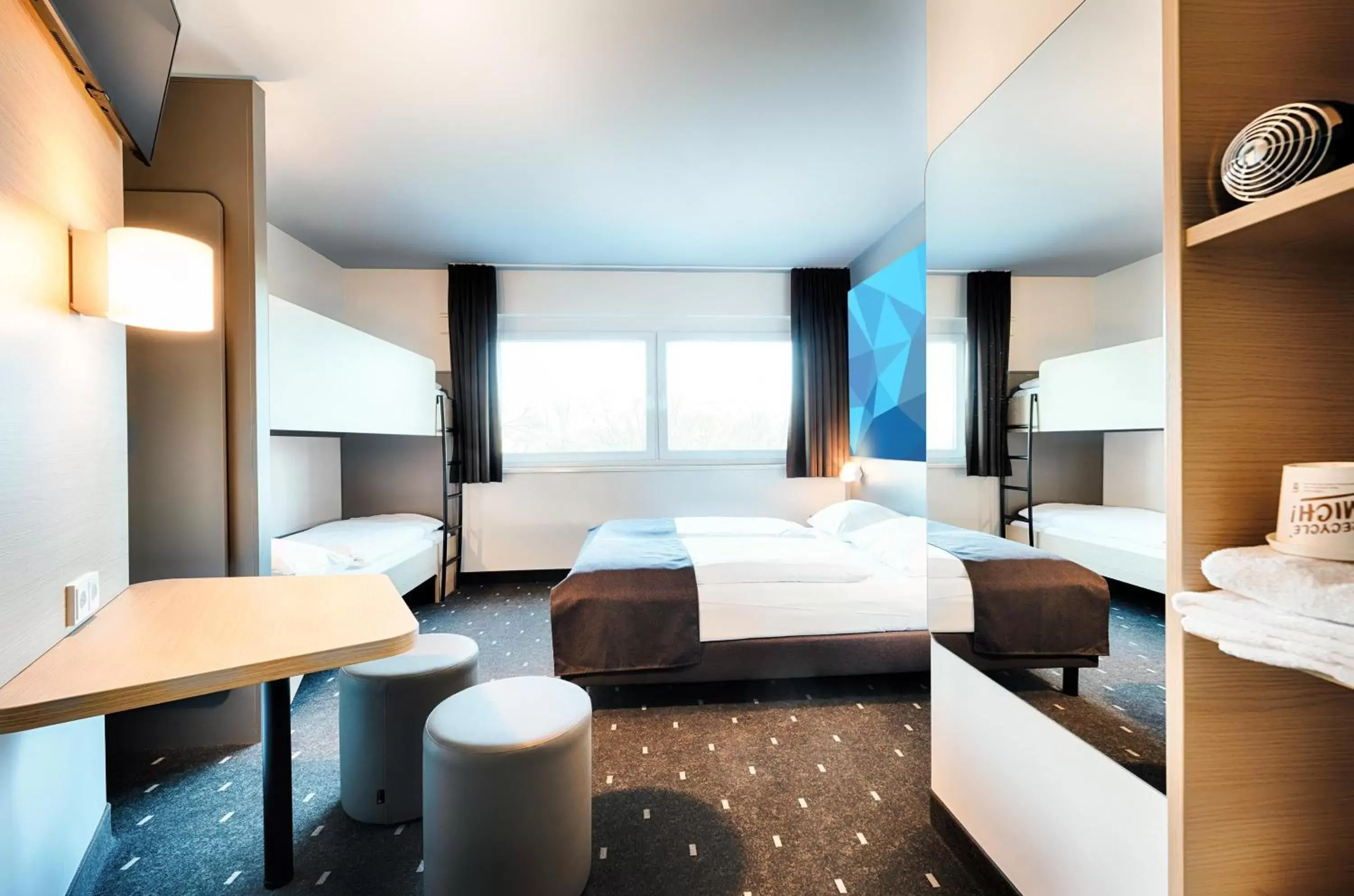 Photo of the whole room in B&B Hotel Frankfurt-Messe