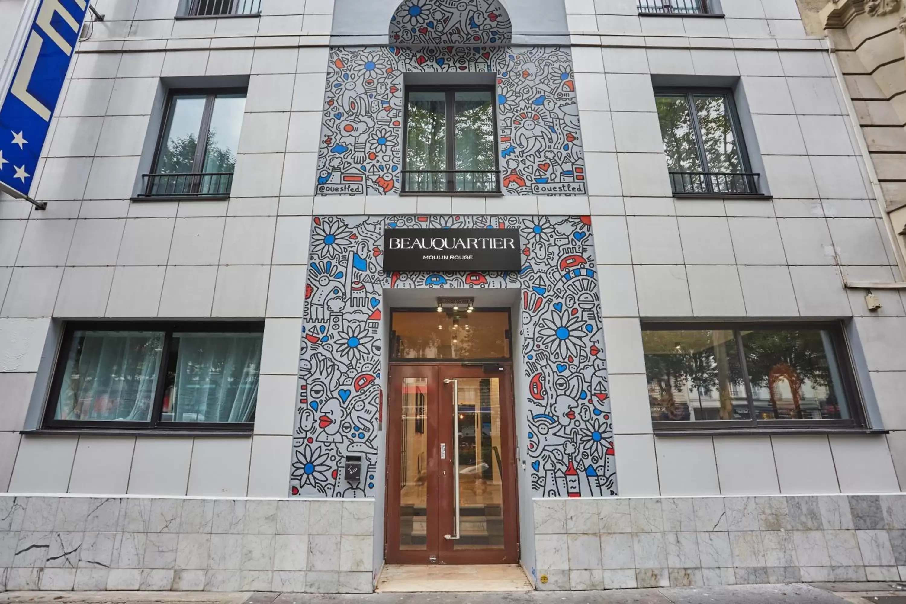 Facade/entrance in Hôtel Beauquartier Moulin Rouge - Ex goldhotel