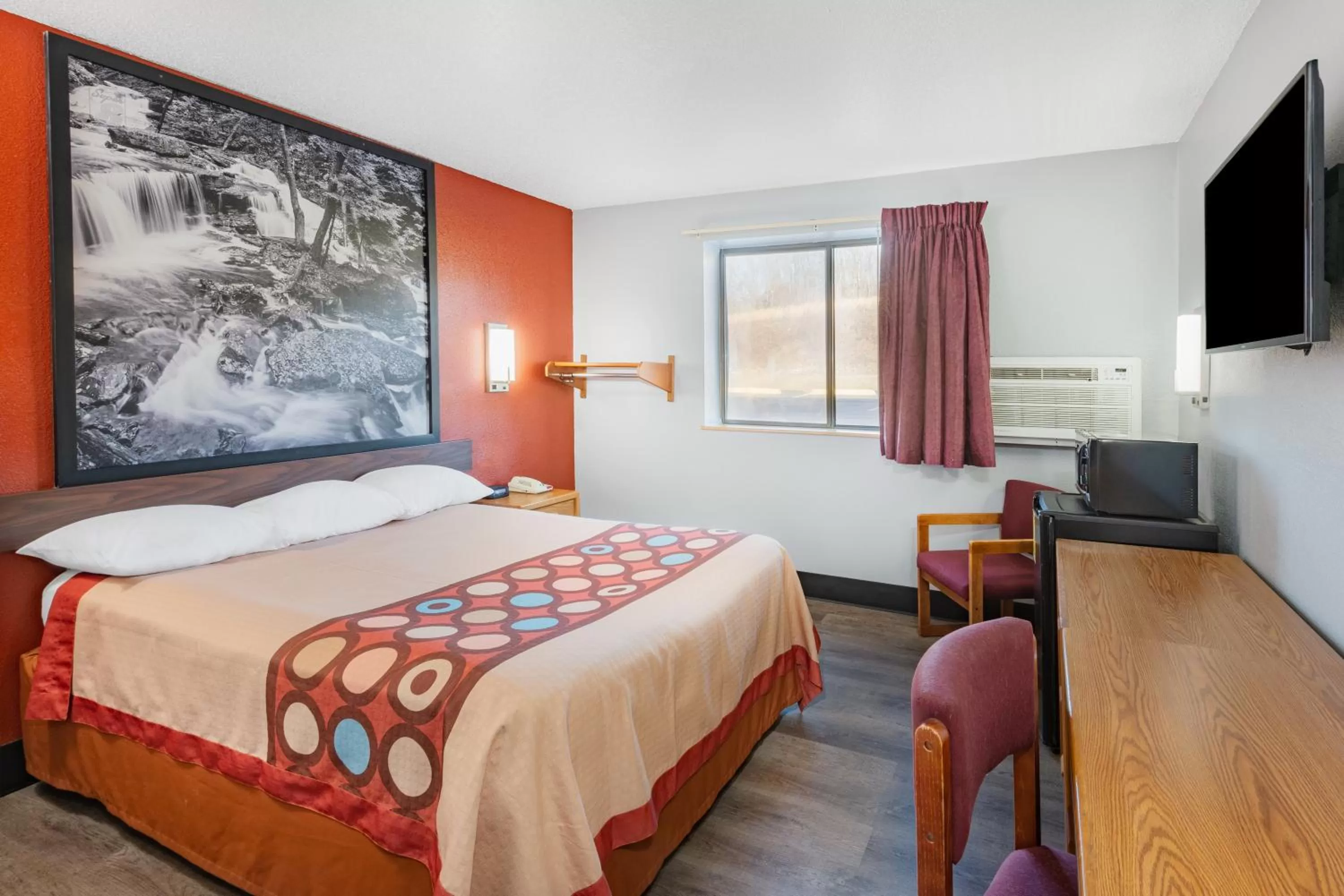 Bed in Super 8 by Wyndham Waynesburg