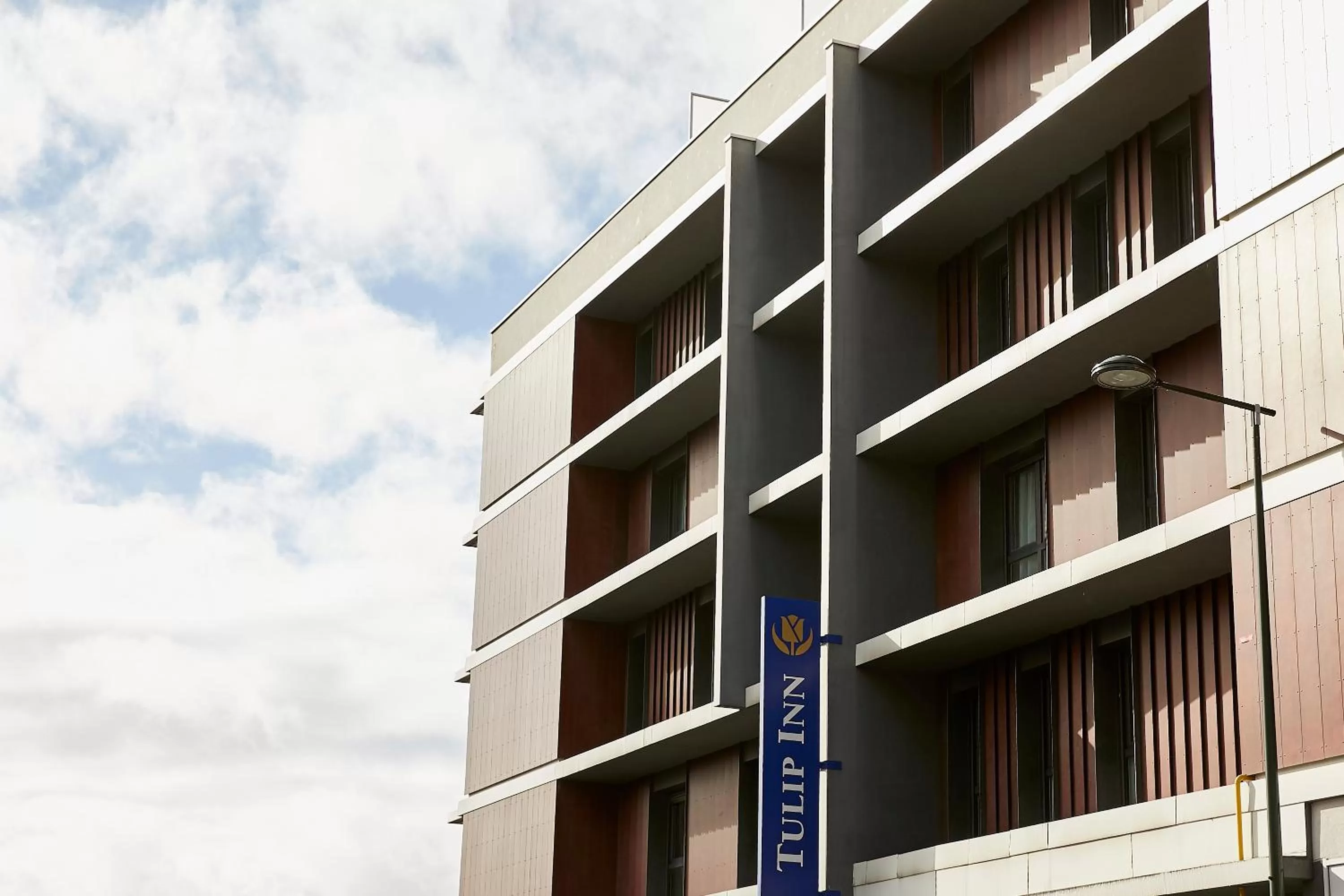 Property building in Tulip Inn Massy Palaiseau - Residence