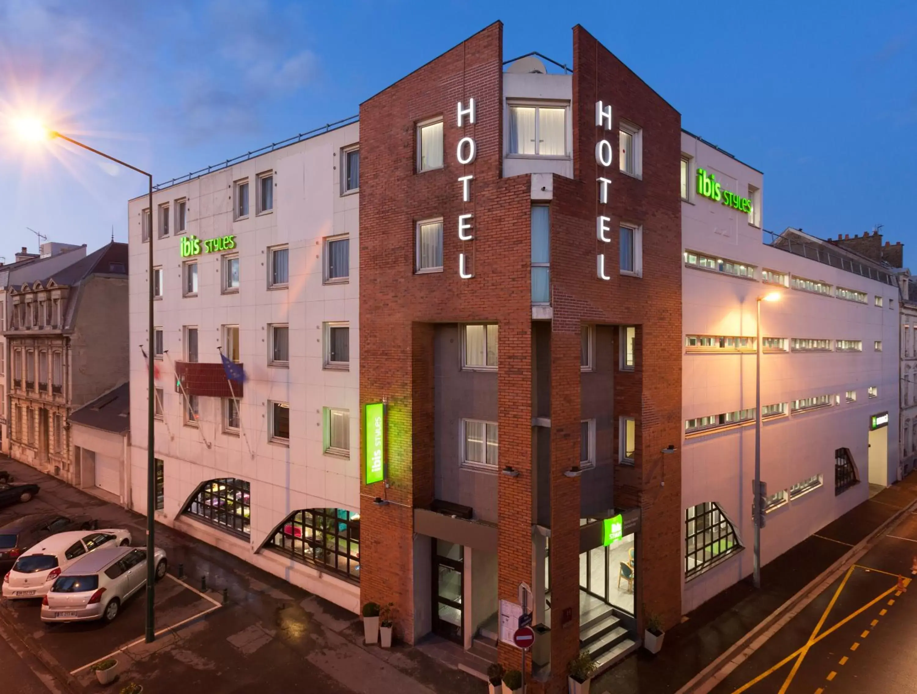 Property Building in ibis Styles Reims Centre