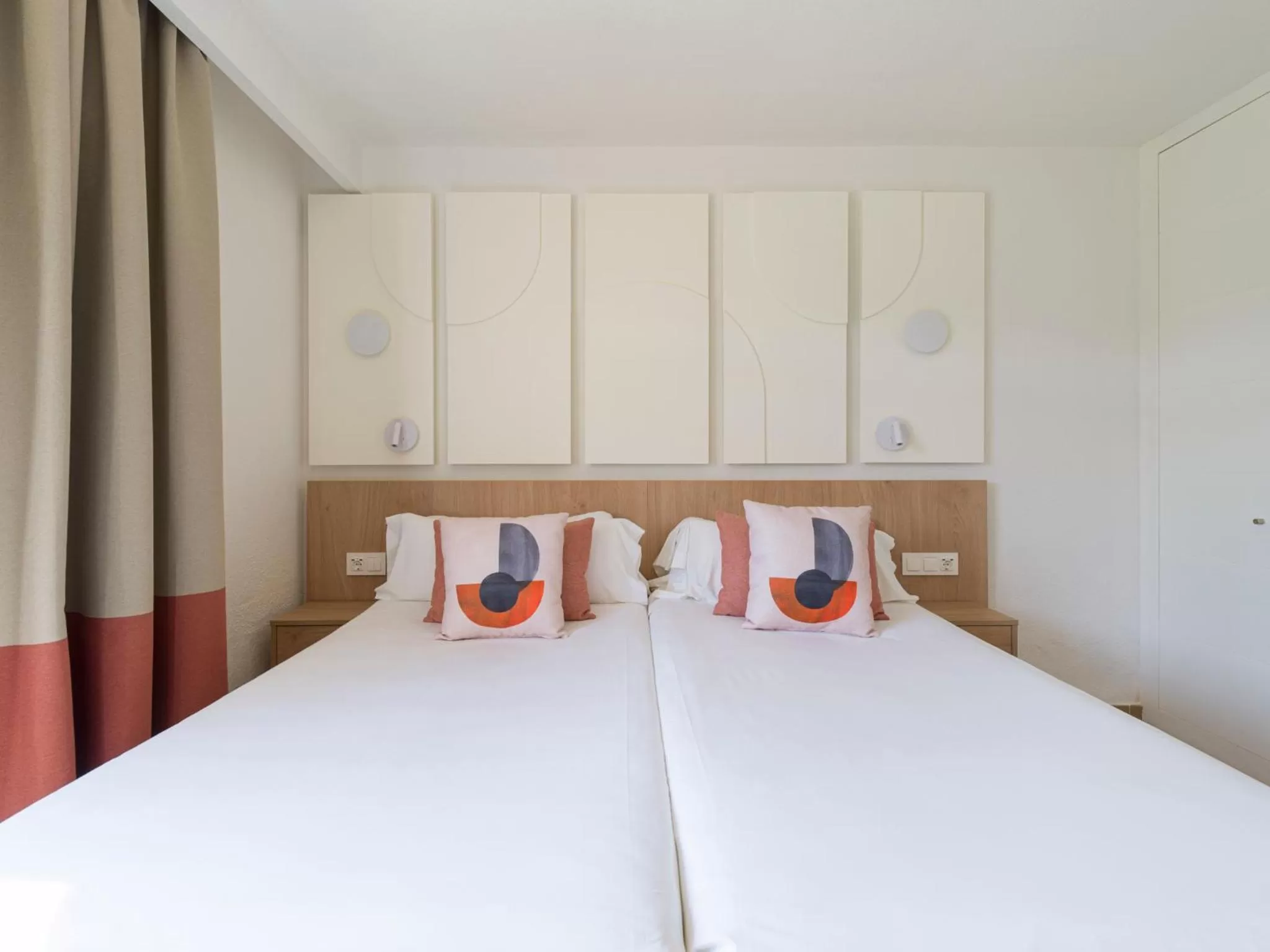 Bed in HD Parque Cristobal Gran Canaria