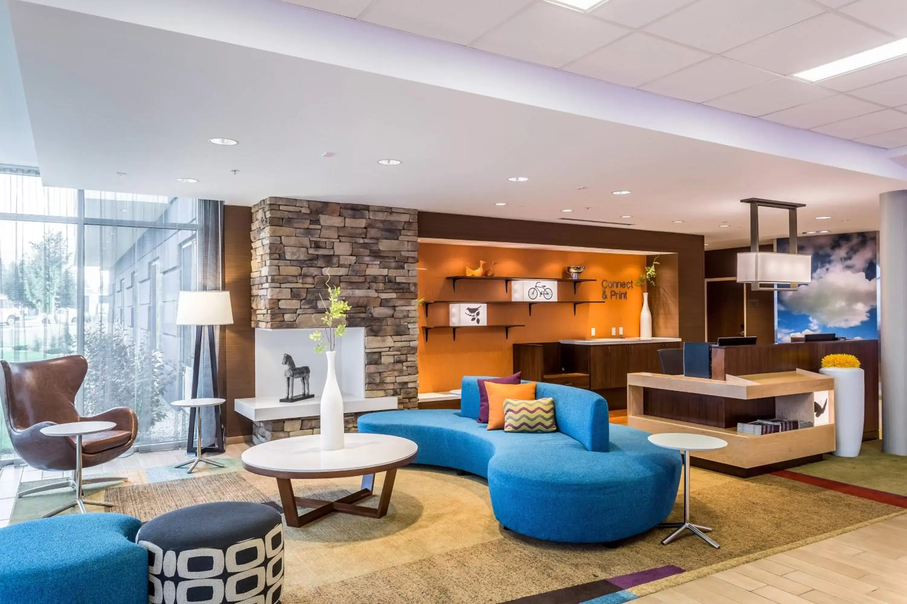 Lobby or reception, Lounge/Bar in Fairfield Inn & Suites by Marriott Butte