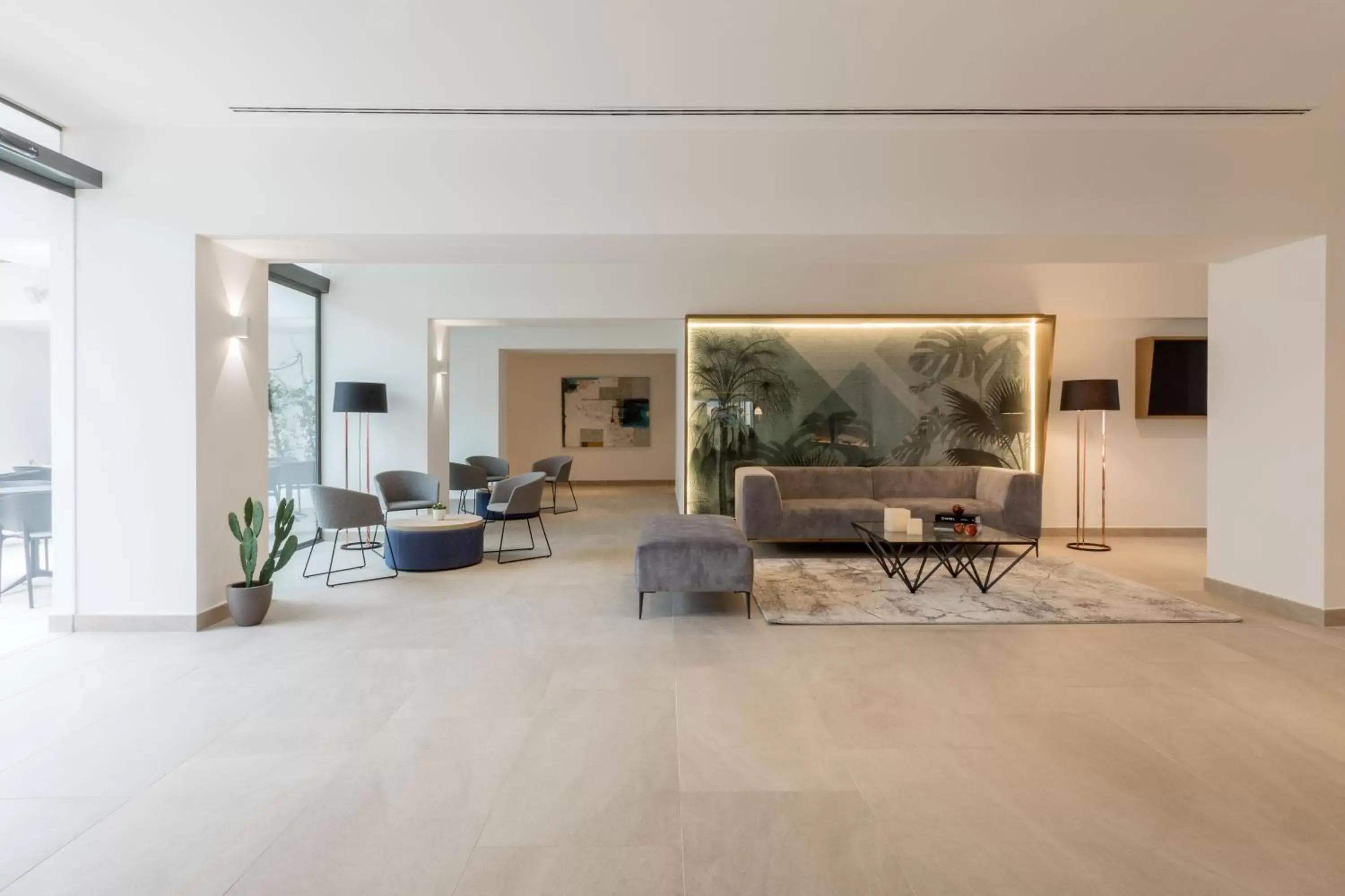Living room, Lobby/Reception in Bordoy Alcudia Port Suites